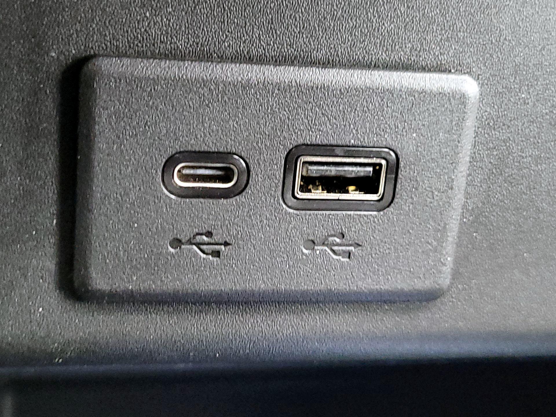 Thumbnail: 2022 Chevrolet Silverado 1500 - 18