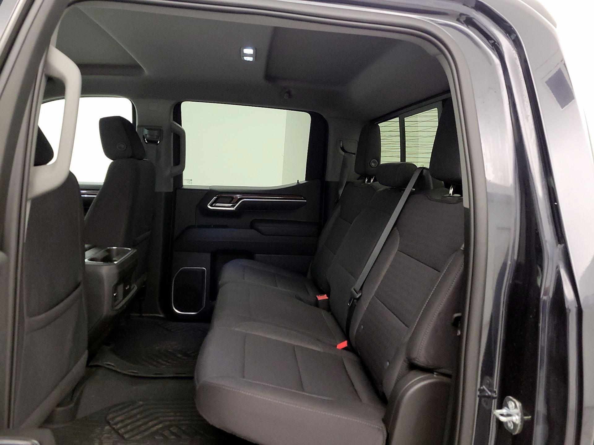 Thumbnail: 2022 Chevrolet Silverado 1500 - 19