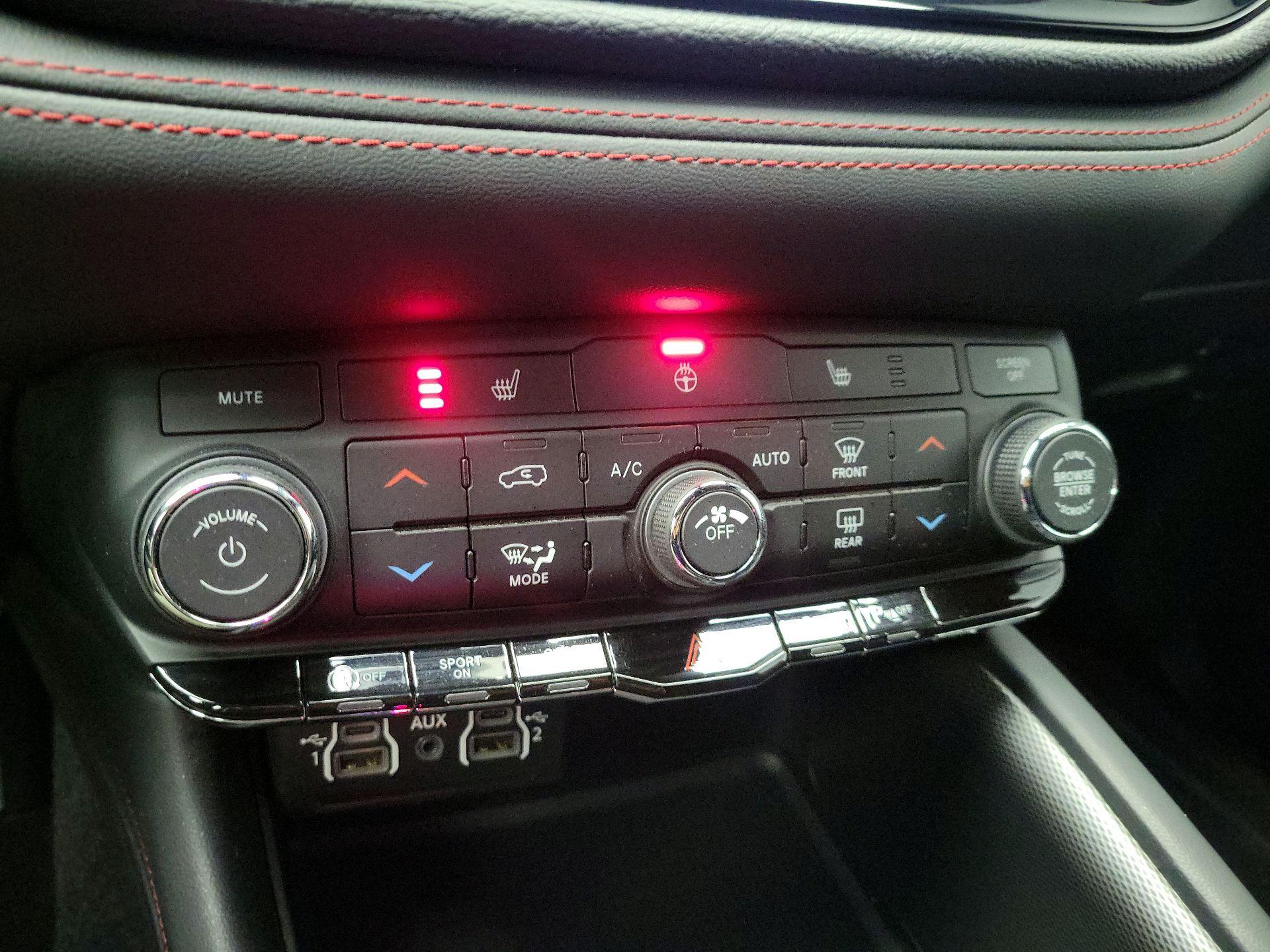 Thumbnail: 2024 Dodge Durango - 16