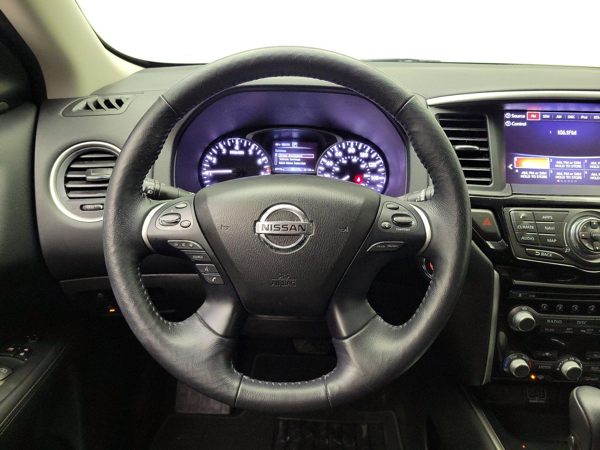 Thumbnail: 2019 Nissan Pathfinder - 10