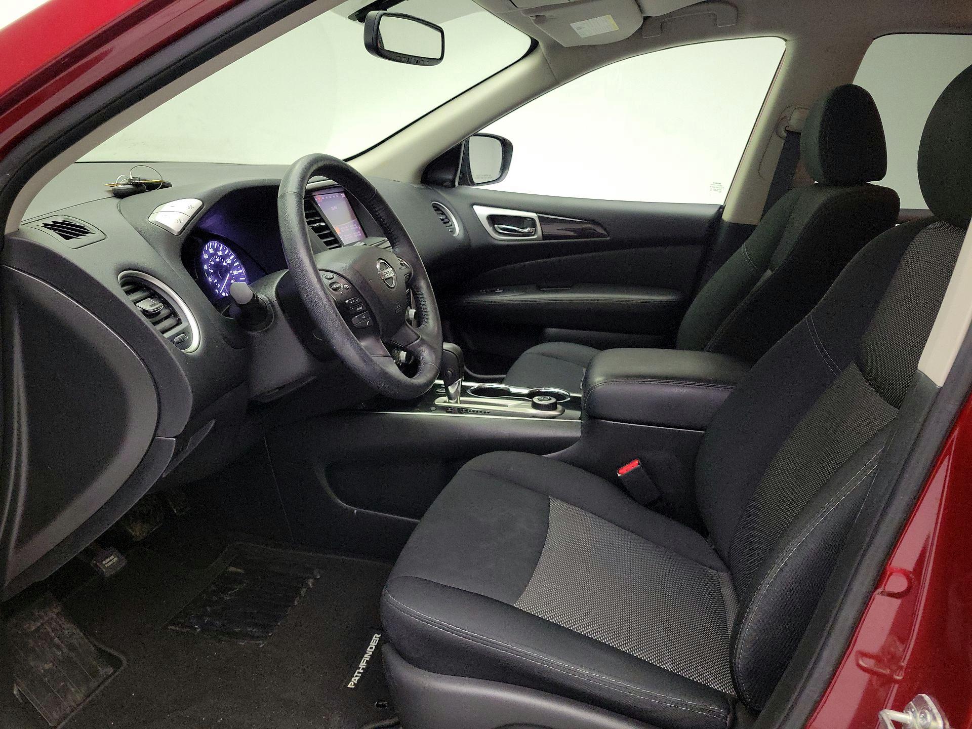 Thumbnail: 2019 Nissan Pathfinder - 11