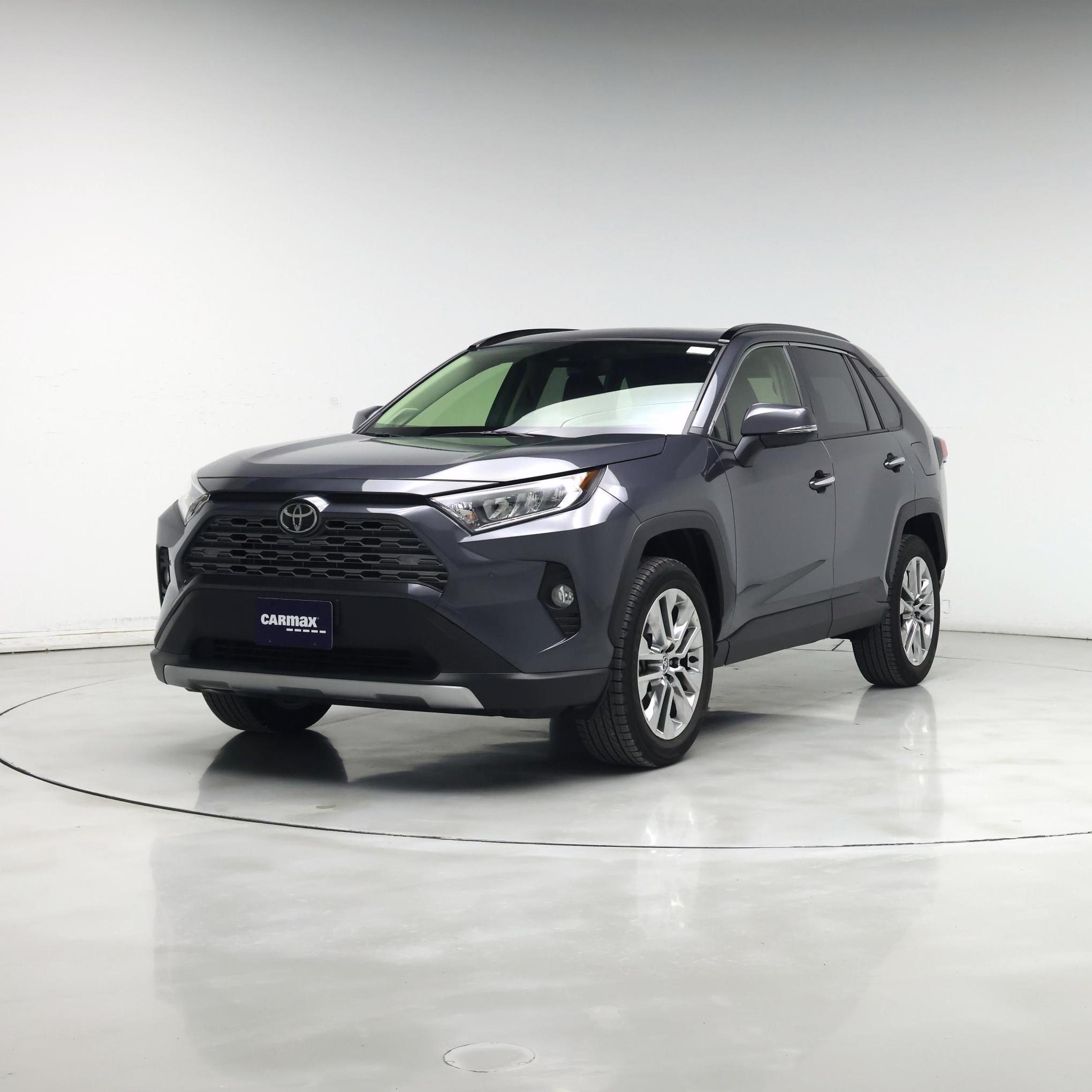 Thumbnail: 2021 Toyota RAV4 - 4