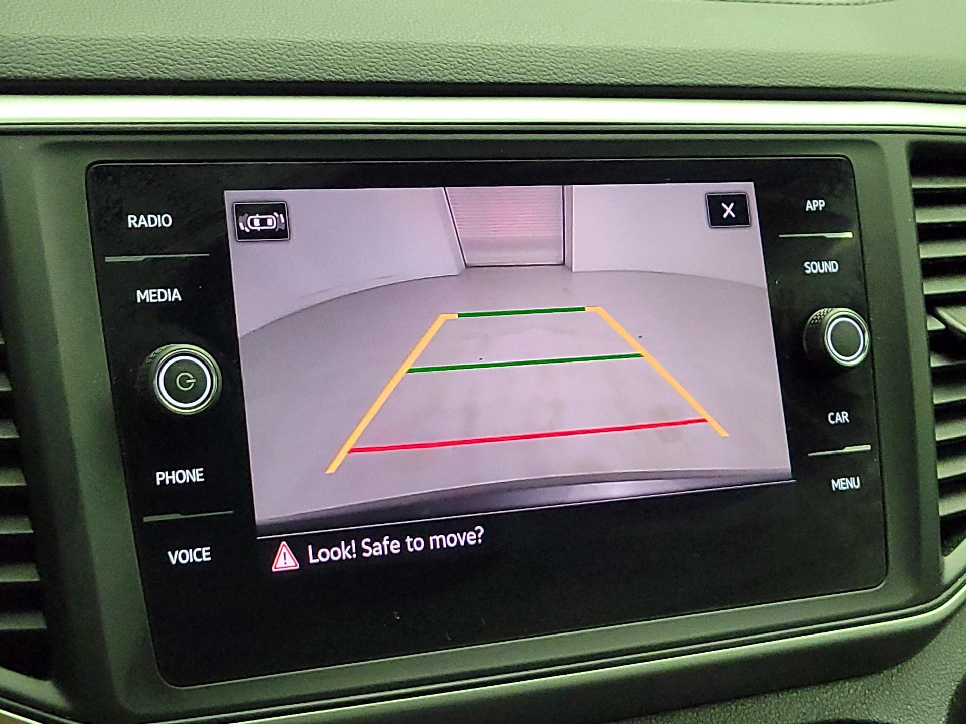 Thumbnail: 2021 Volkswagen Atlas - 14