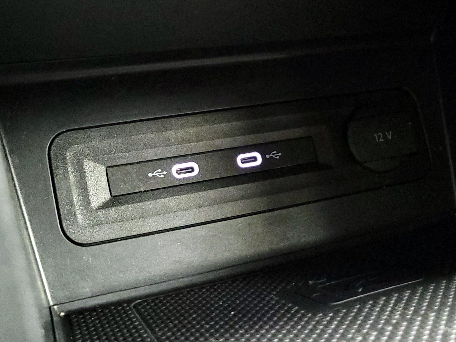 Thumbnail: 2021 Volkswagen Atlas - 18