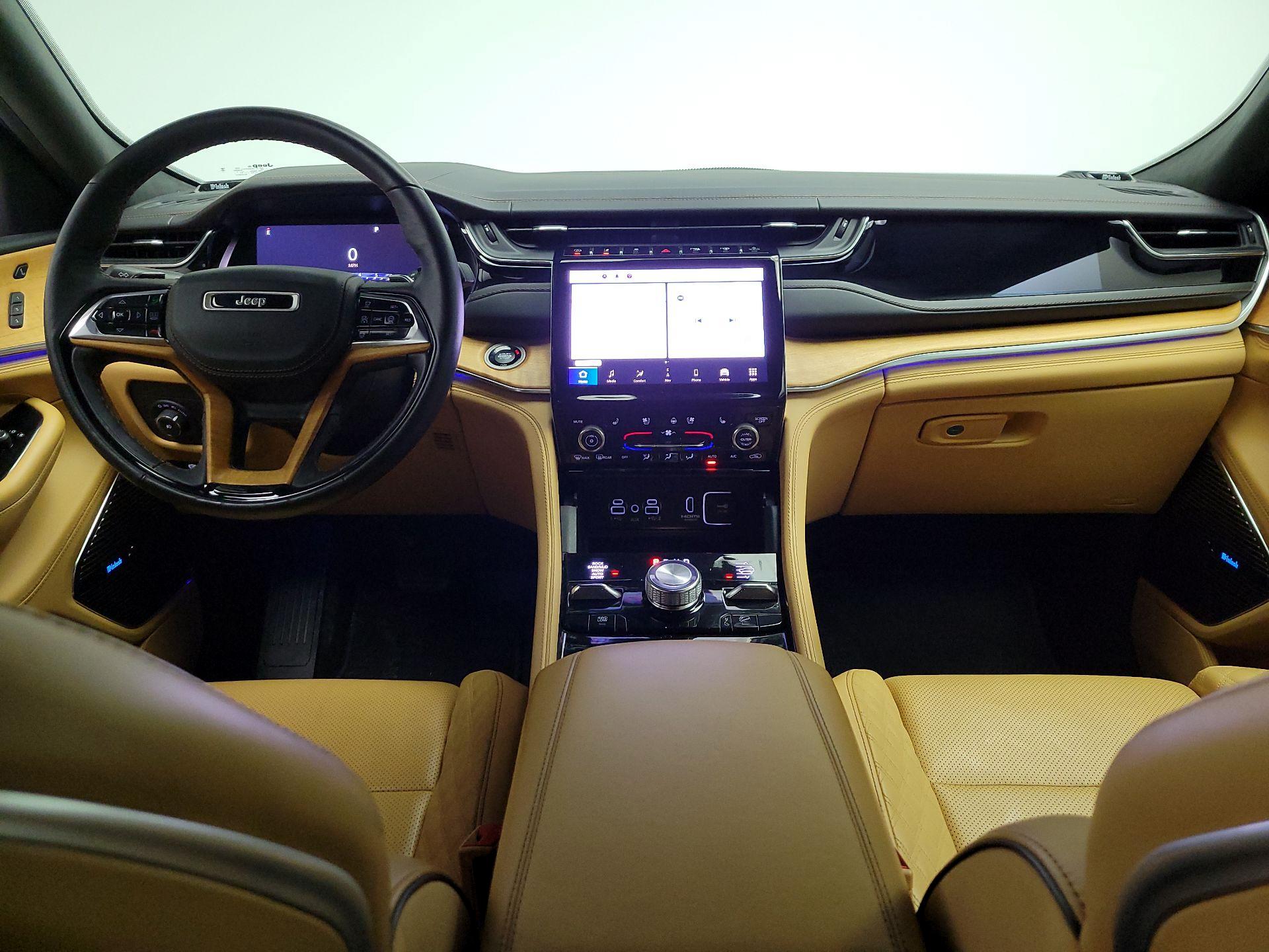 Thumbnail: 2023 Jeep Grand Cherokee - 9