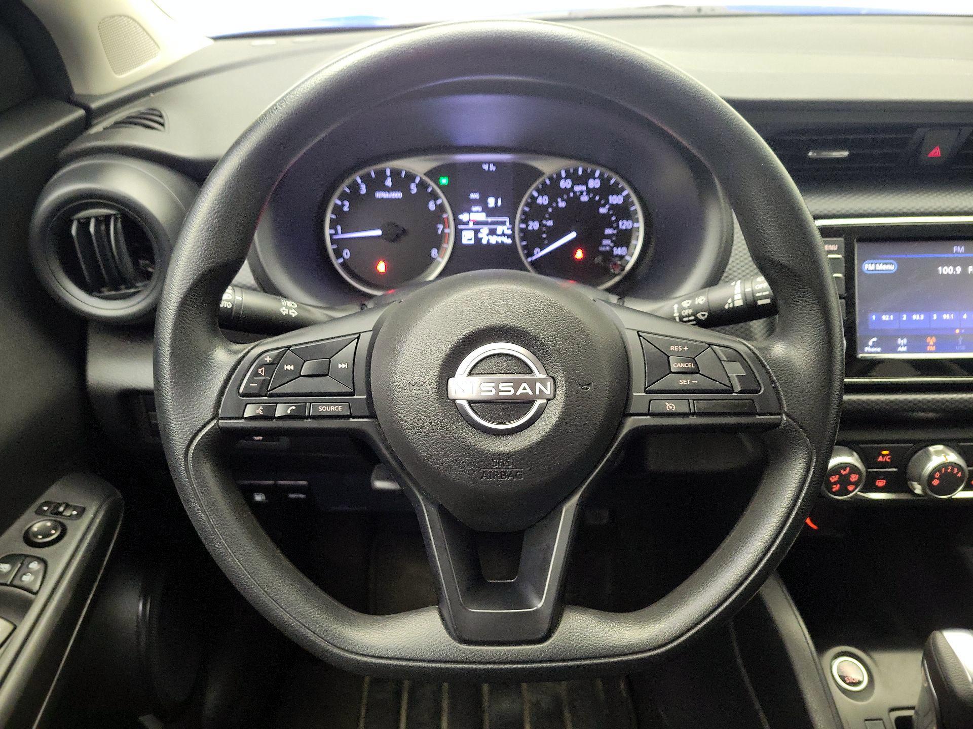 Thumbnail: 2023 Nissan Kicks - 10