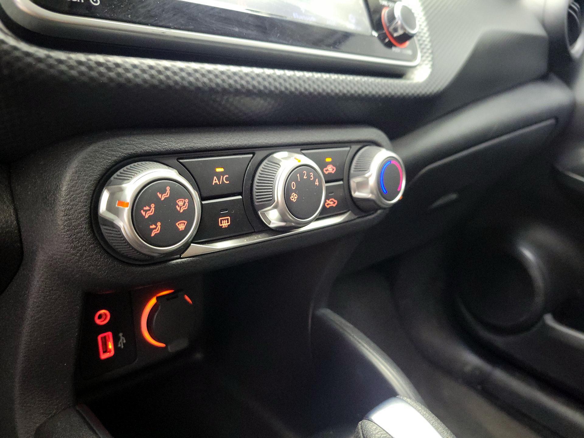 Thumbnail: 2023 Nissan Kicks - 16