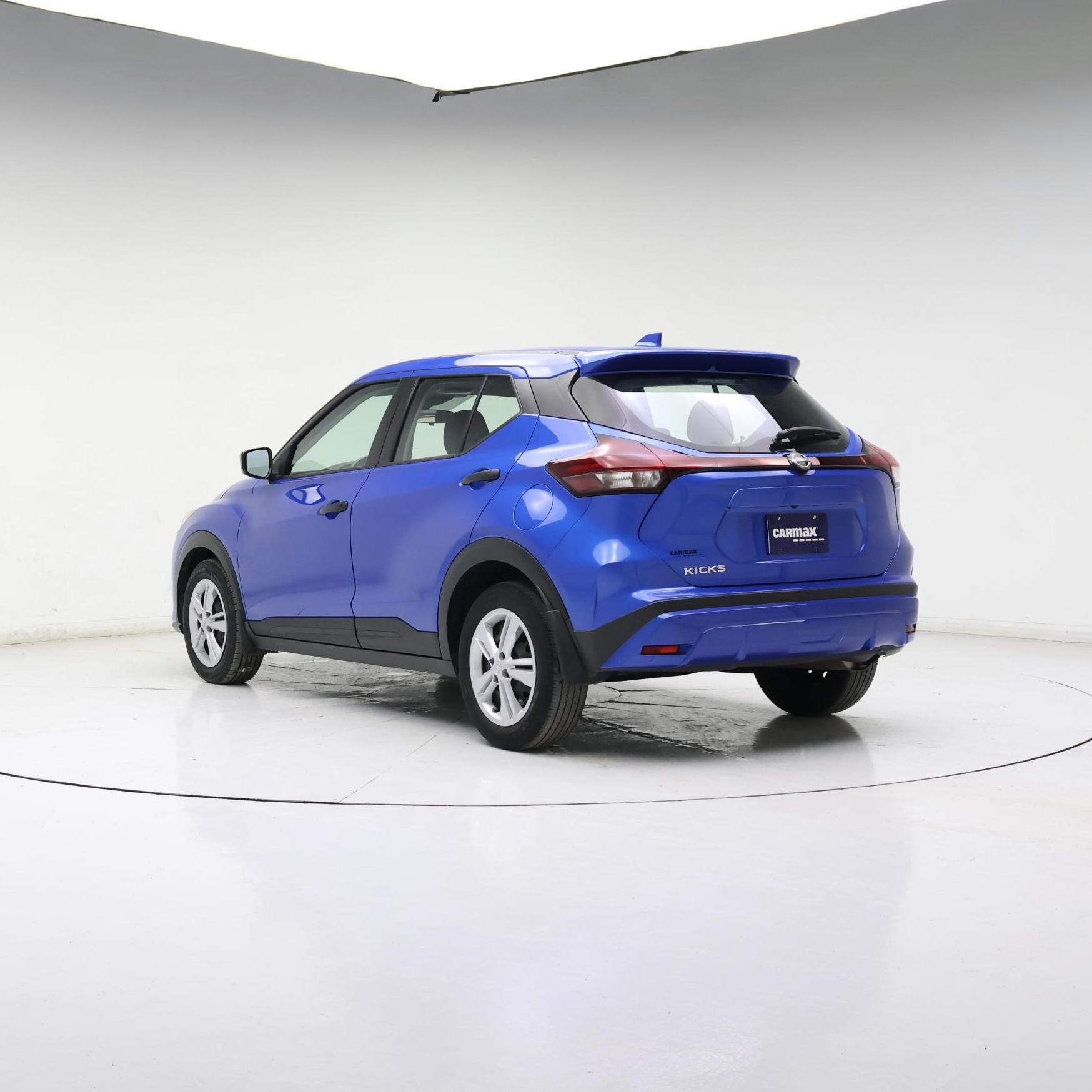 Thumbnail: 2023 Nissan Kicks - 2