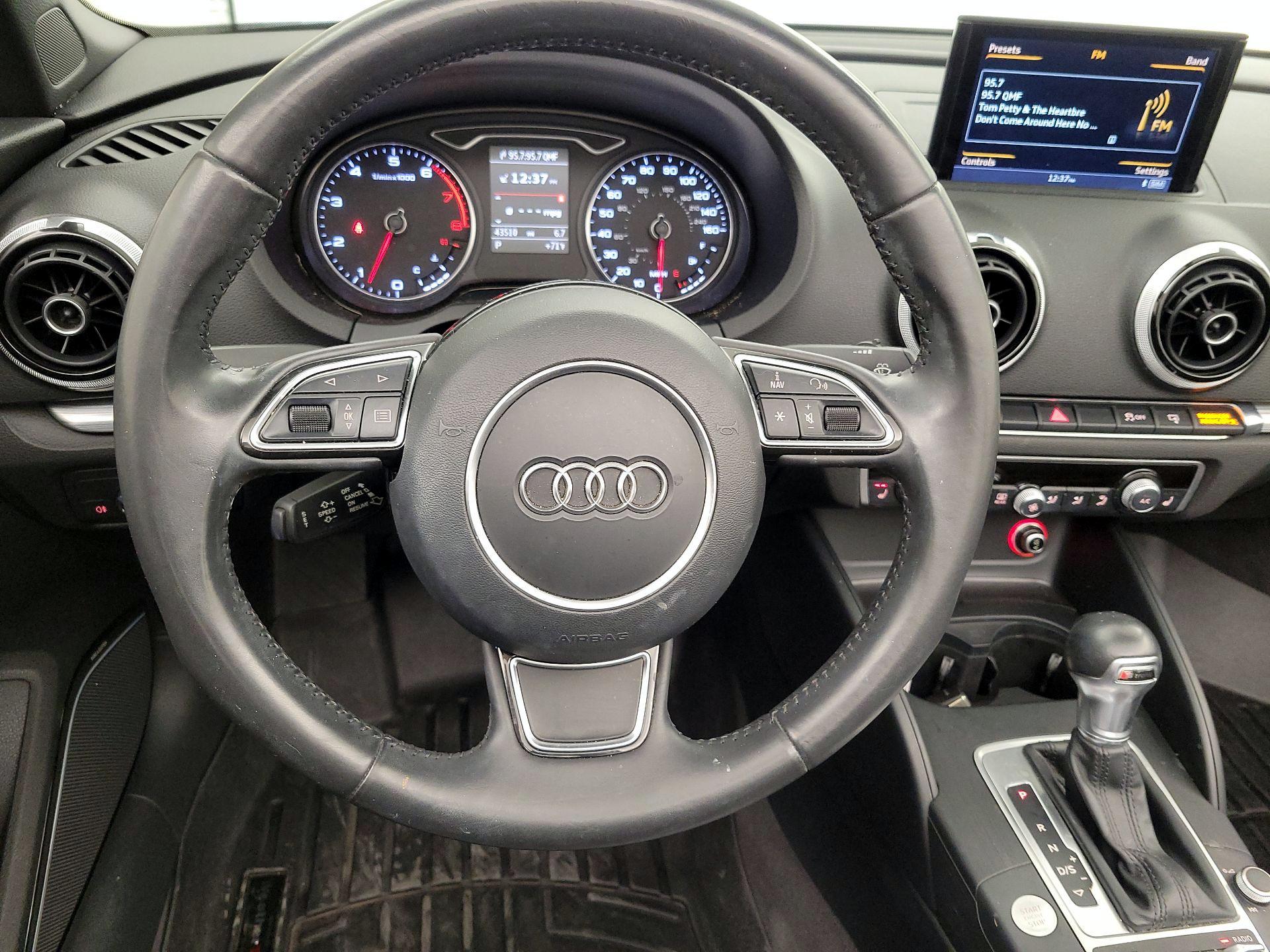 Thumbnail: 2015 Audi A3 - 10