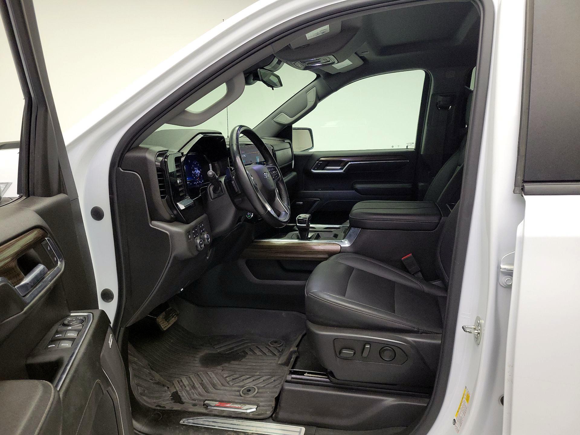 Thumbnail: 2023 Chevrolet Silverado 1500 - 11