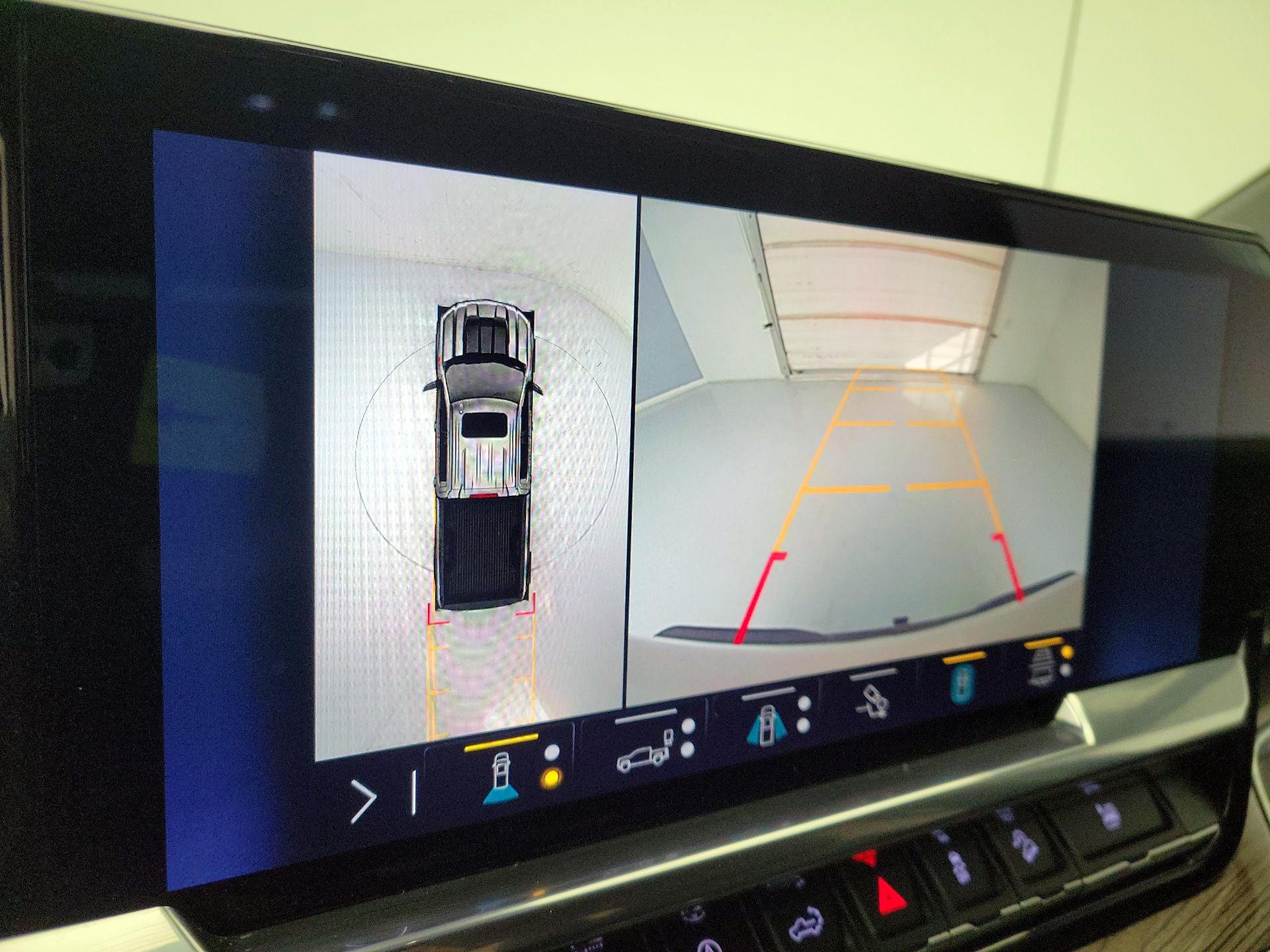 Thumbnail: 2023 Chevrolet Silverado 1500 - 14