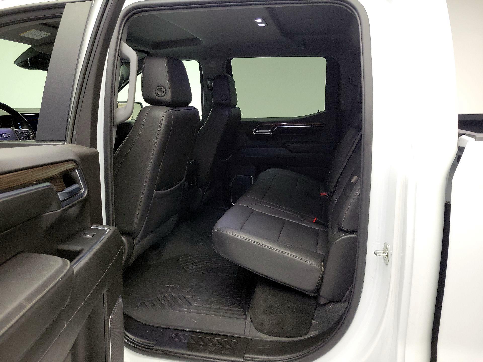 Thumbnail: 2023 Chevrolet Silverado 1500 - 19