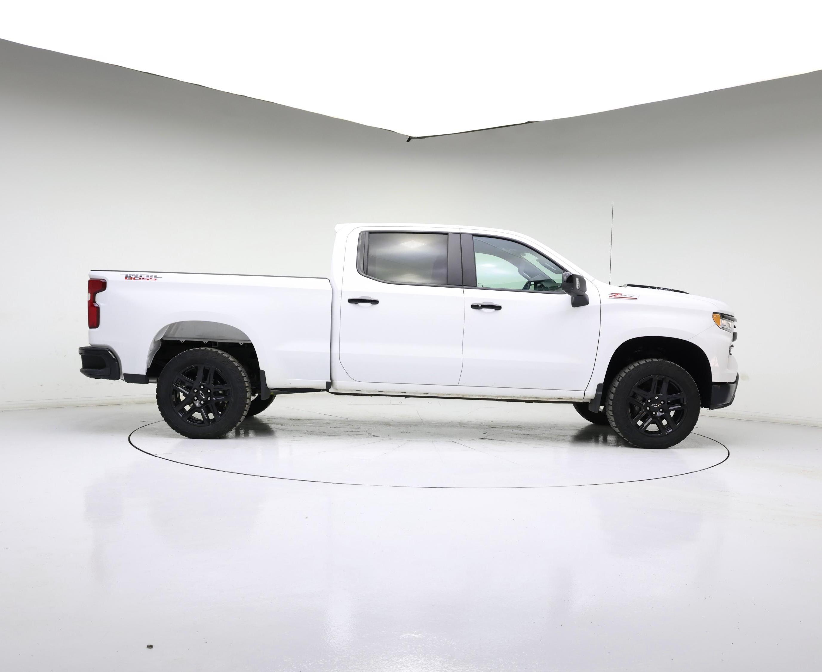 Thumbnail: 2023 Chevrolet Silverado 1500 - 3