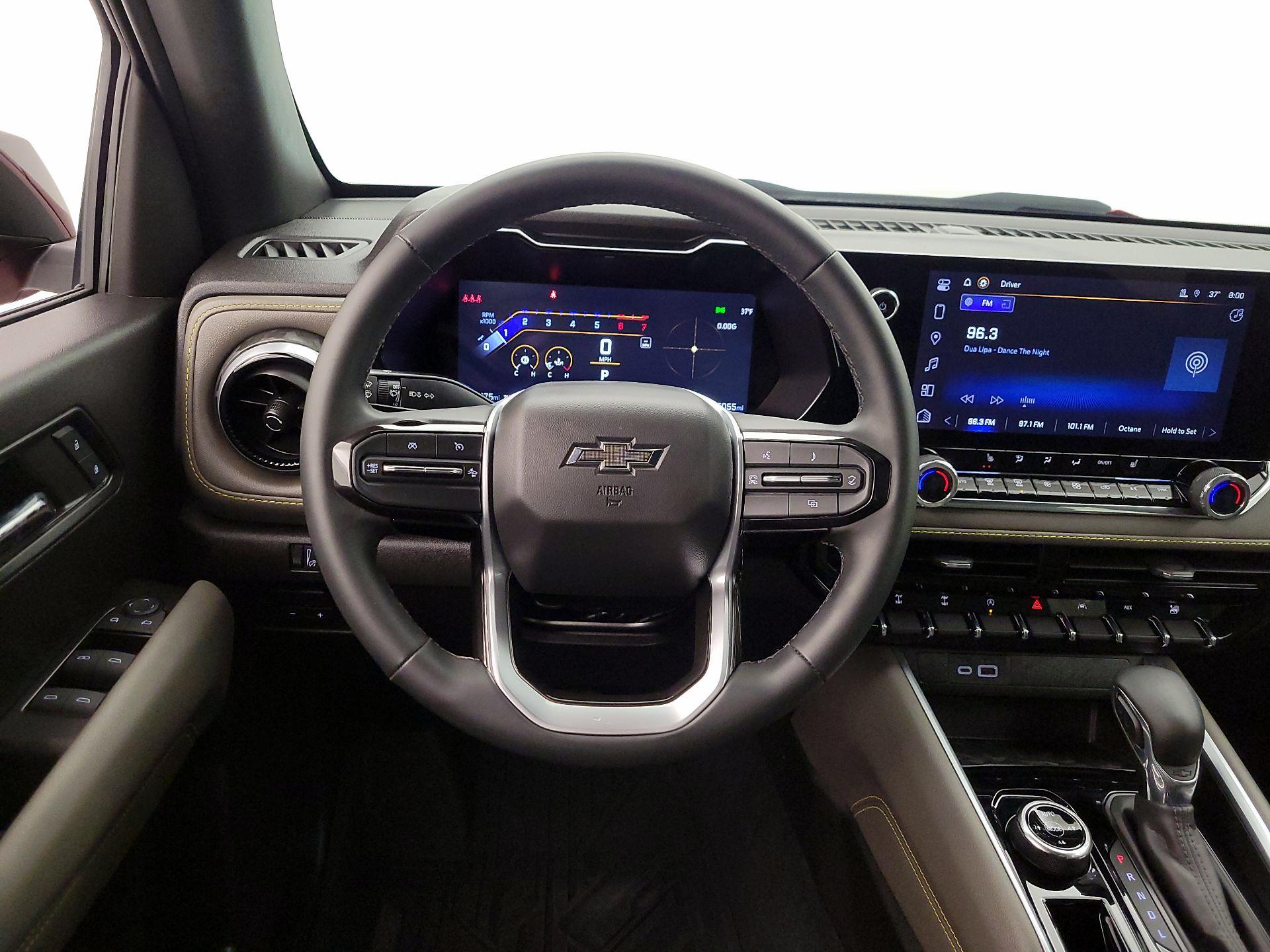 Thumbnail: 2024 Chevrolet Colorado - 10