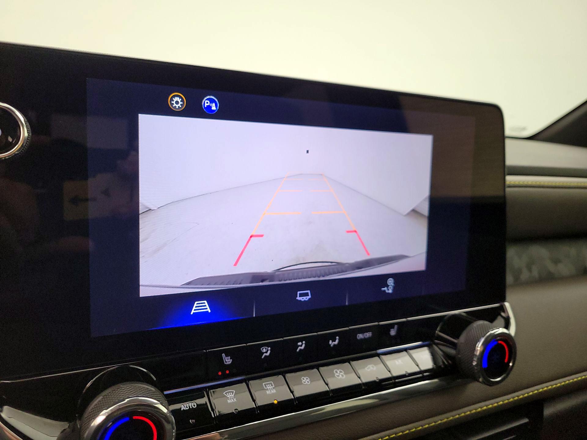 Thumbnail: 2024 Chevrolet Colorado - 14