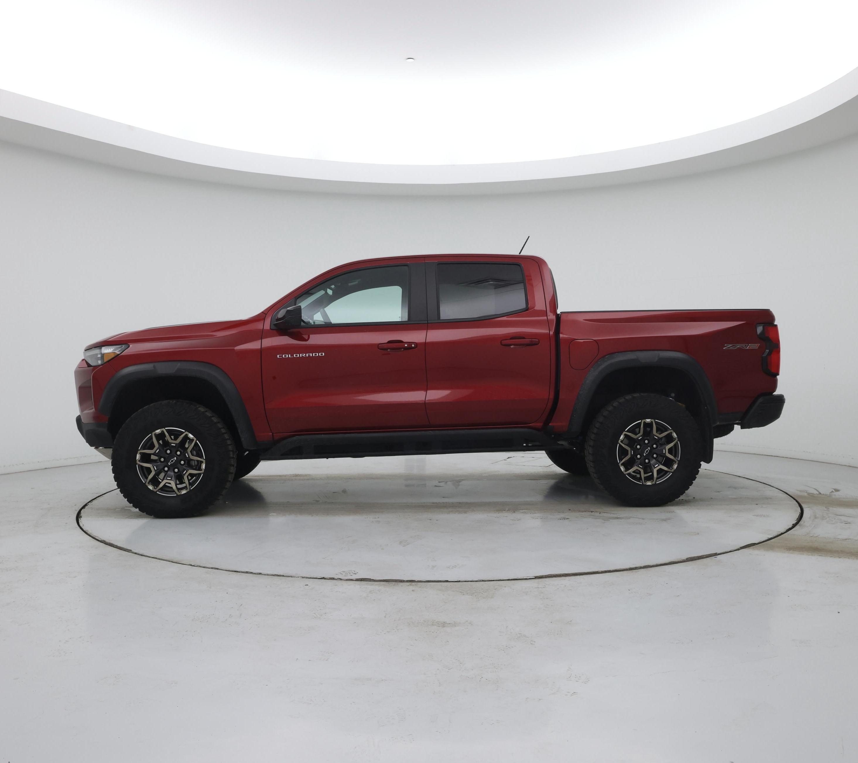 Thumbnail: 2024 Chevrolet Colorado - 3