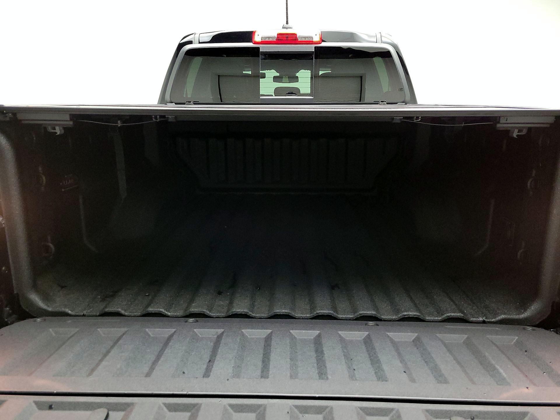 Thumbnail: 2024 GMC Canyon - 19