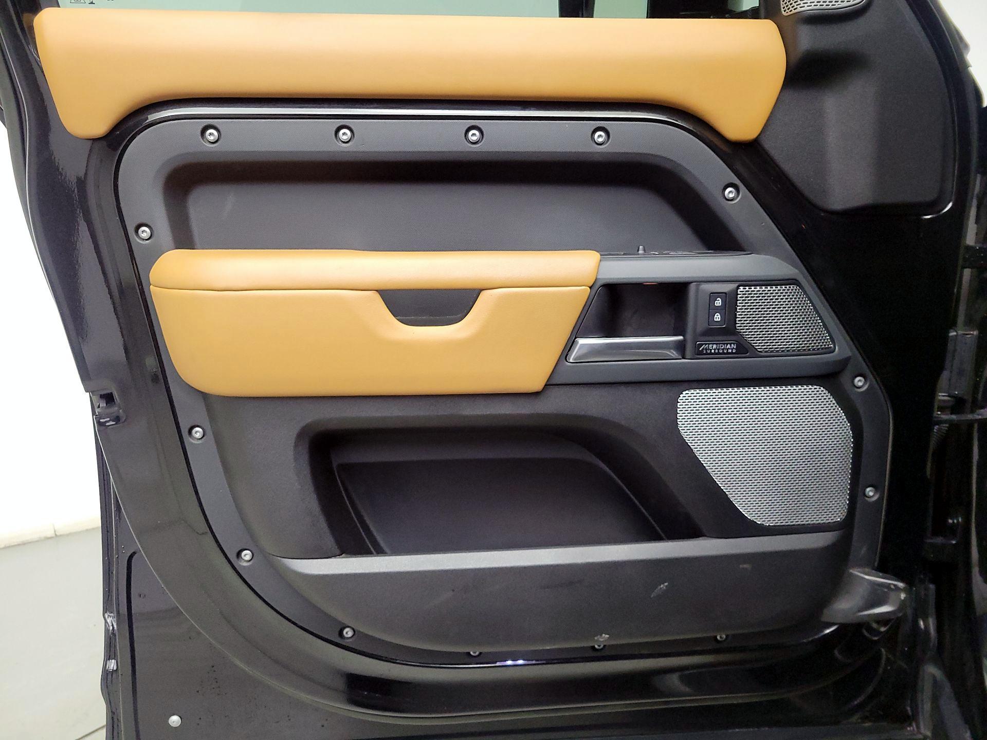 Thumbnail: 2023 Land Rover Defender - 12