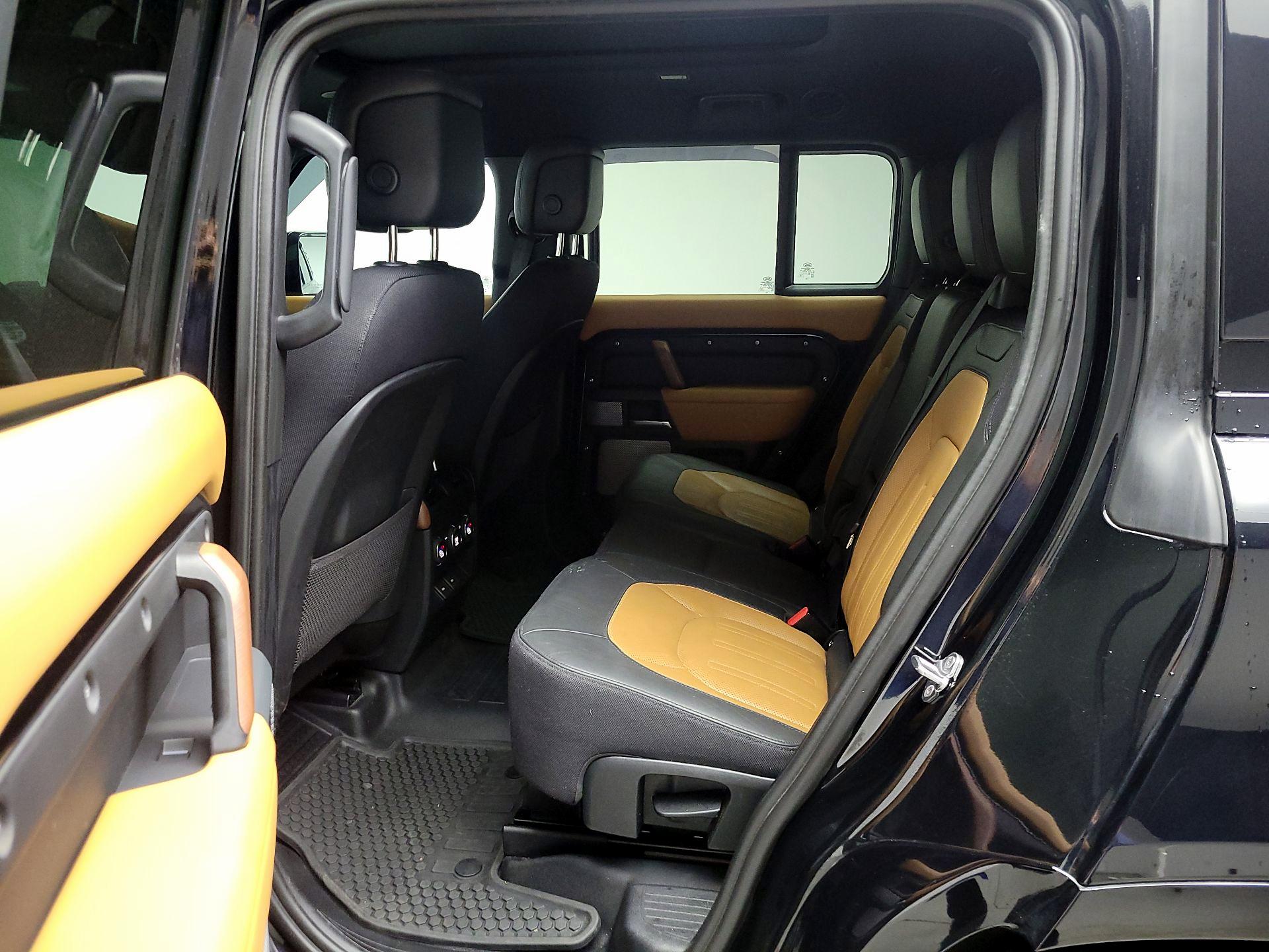 Thumbnail: 2023 Land Rover Defender - 20