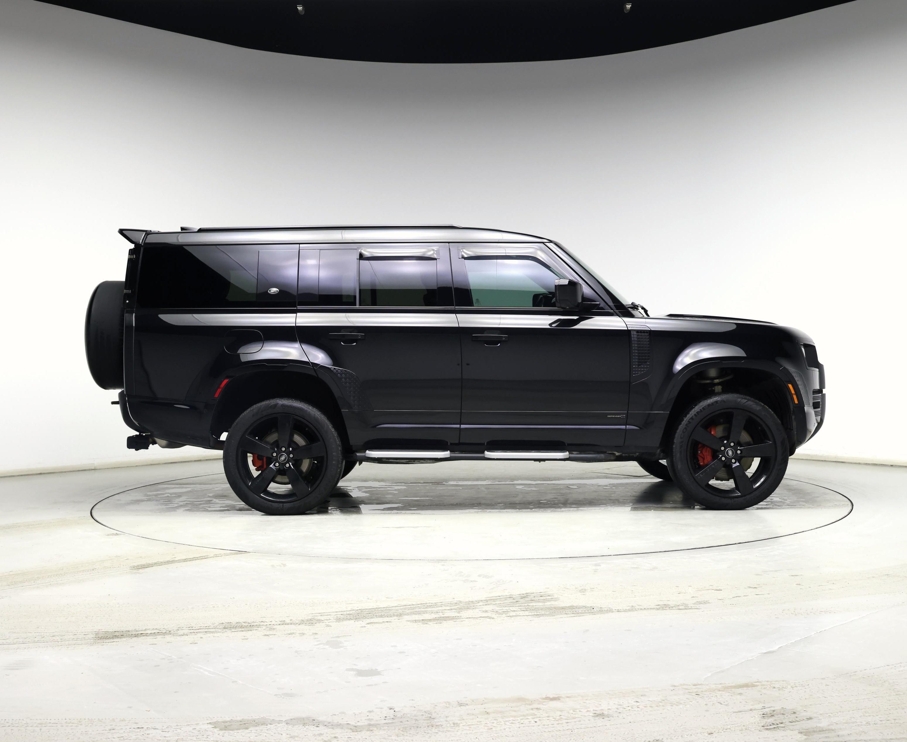 Thumbnail: 2023 Land Rover Defender - 7