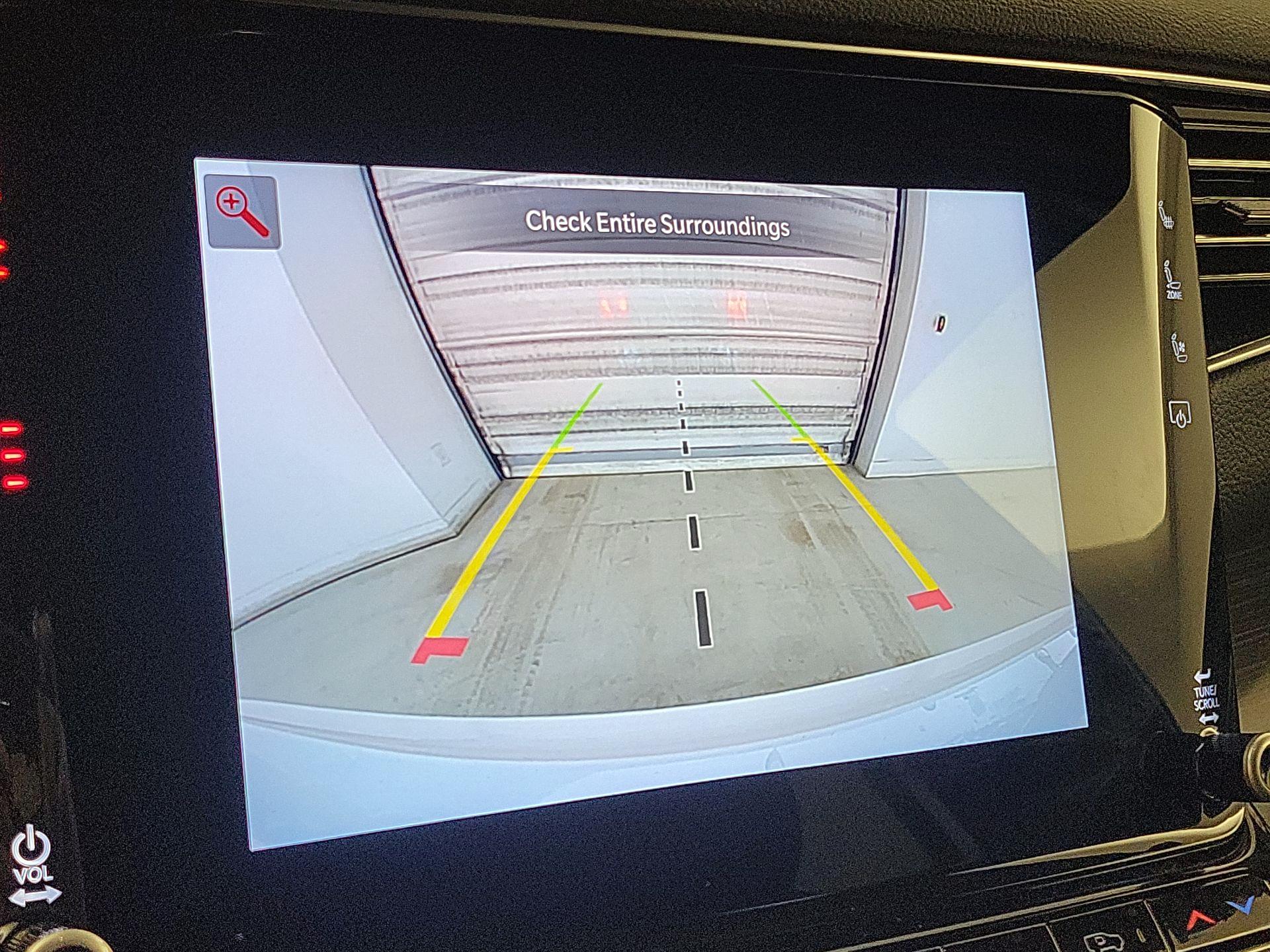 Thumbnail: 2024 Jeep Wagoneer - 15