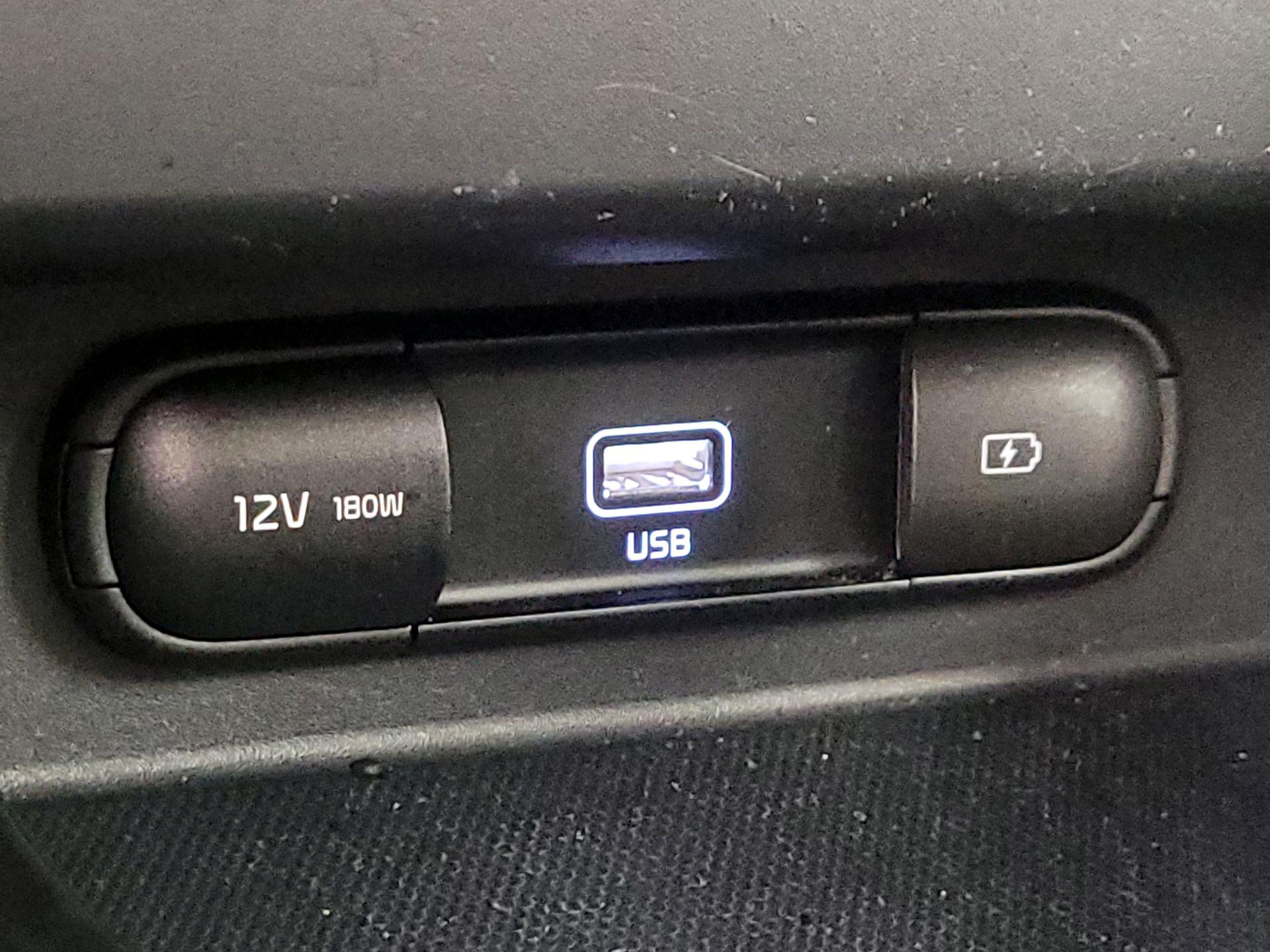 Thumbnail: 2023 Kia Seltos - 18