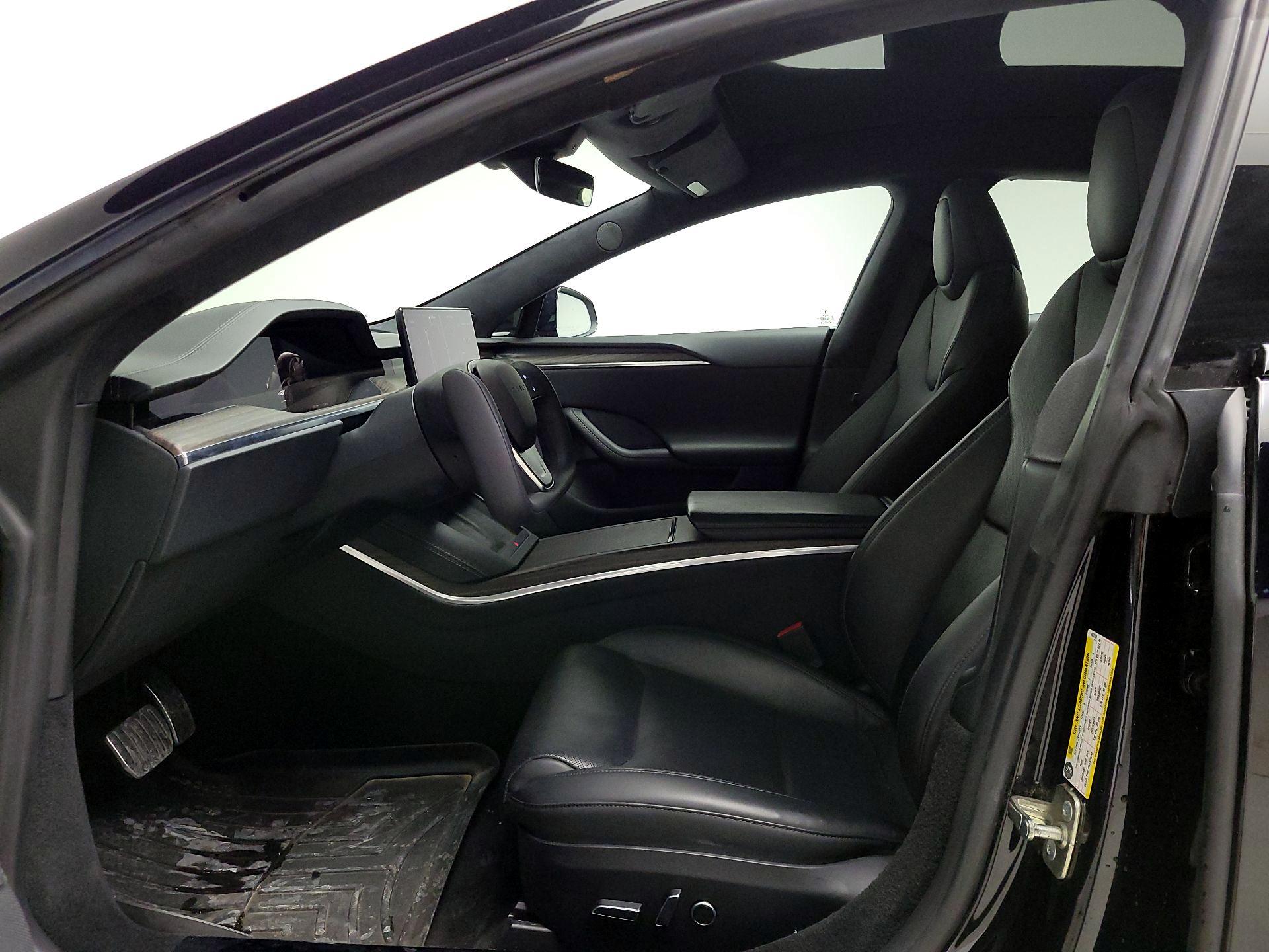 Thumbnail: 2022 Tesla Model S - 11