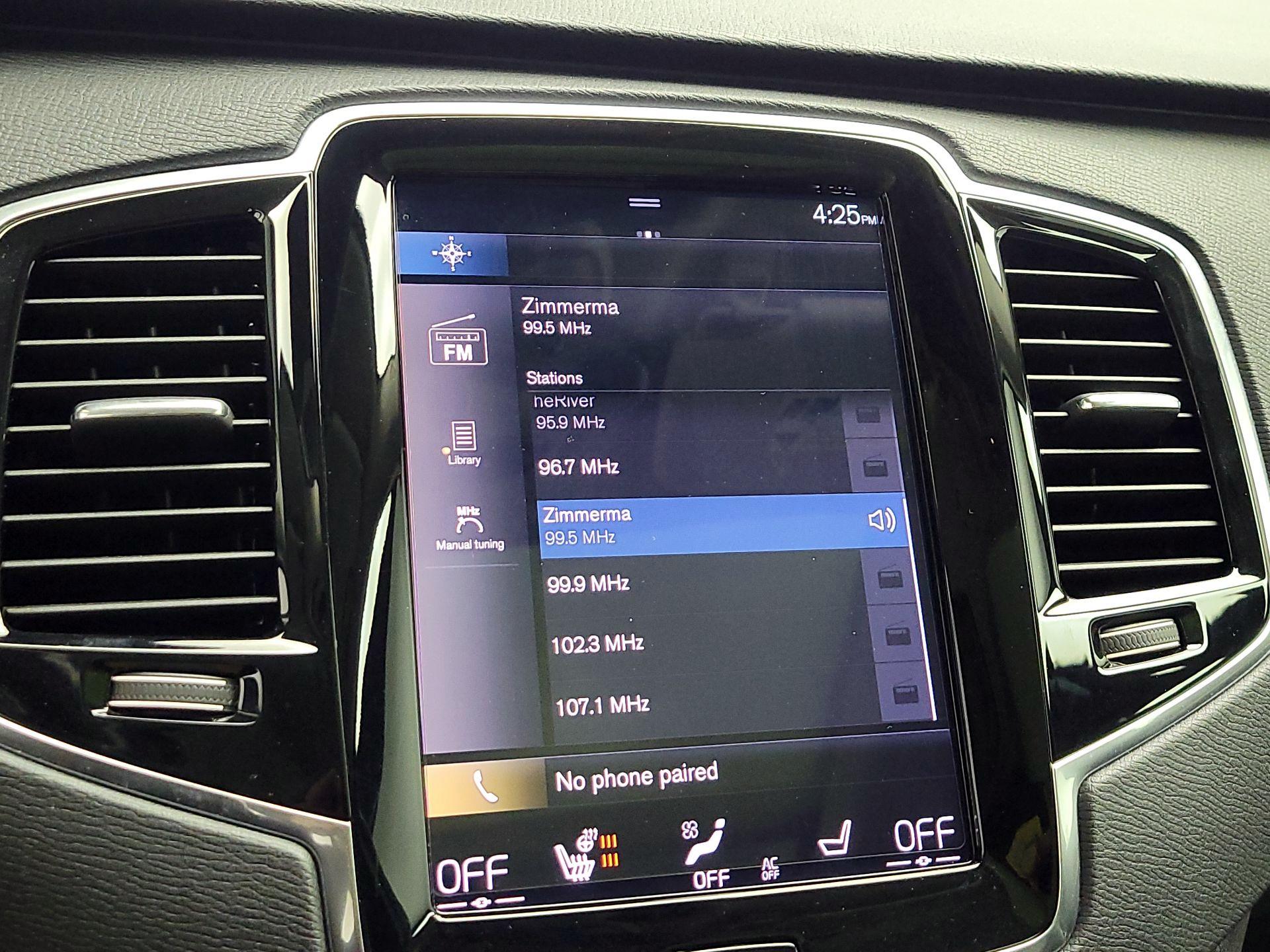 Thumbnail: 2022 Volvo XC90 - 16