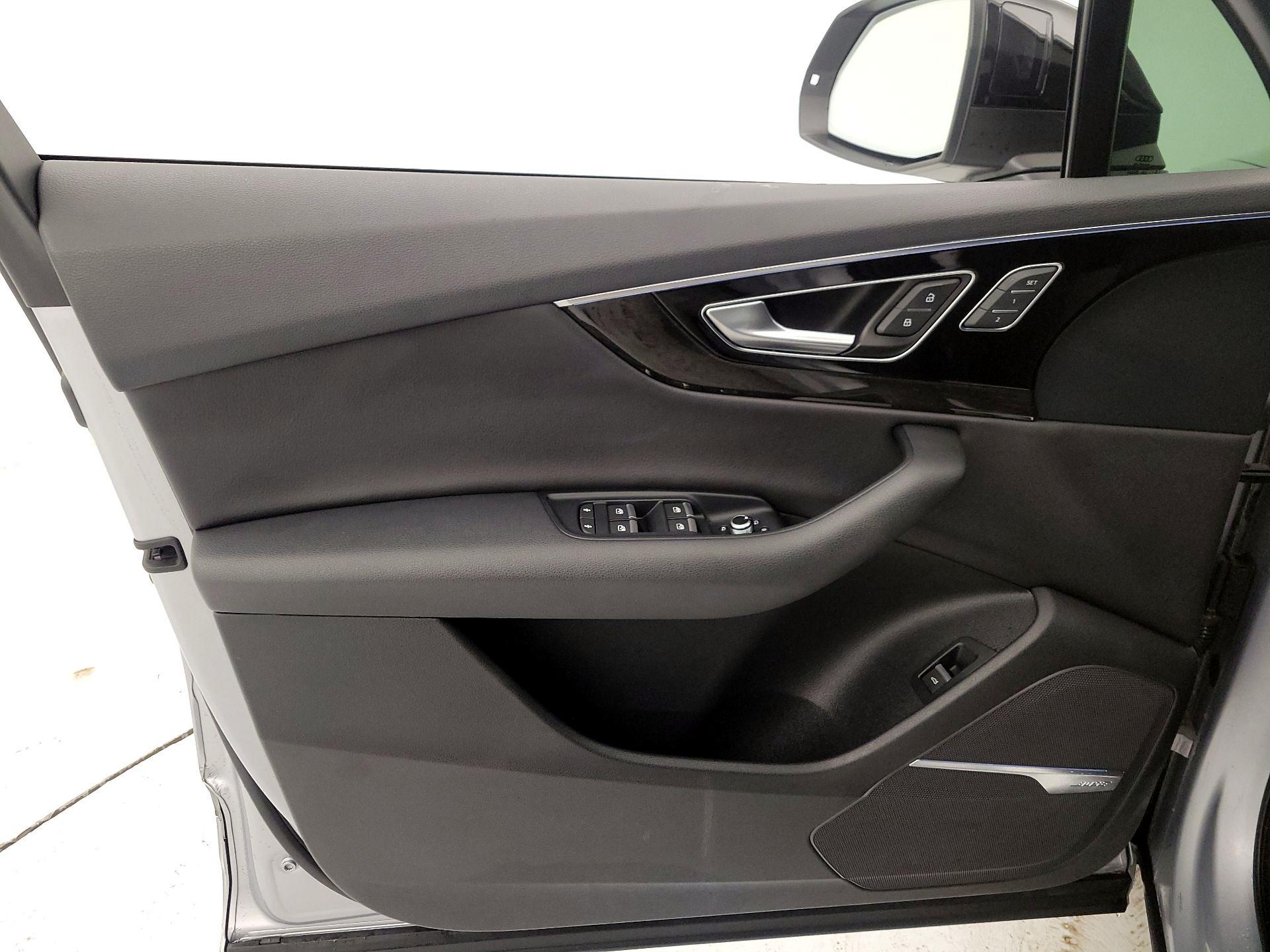 Thumbnail: 2019 Audi Q7 - 12