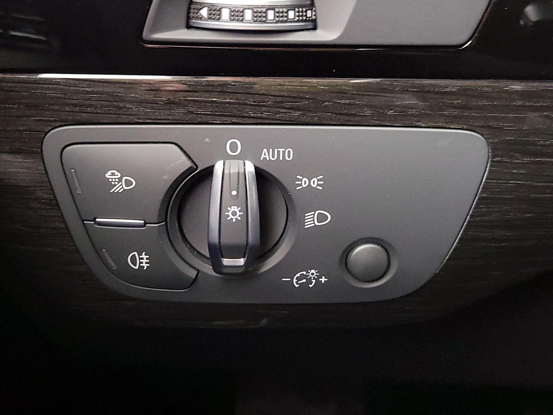 Thumbnail: 2019 Audi Q7 - 13