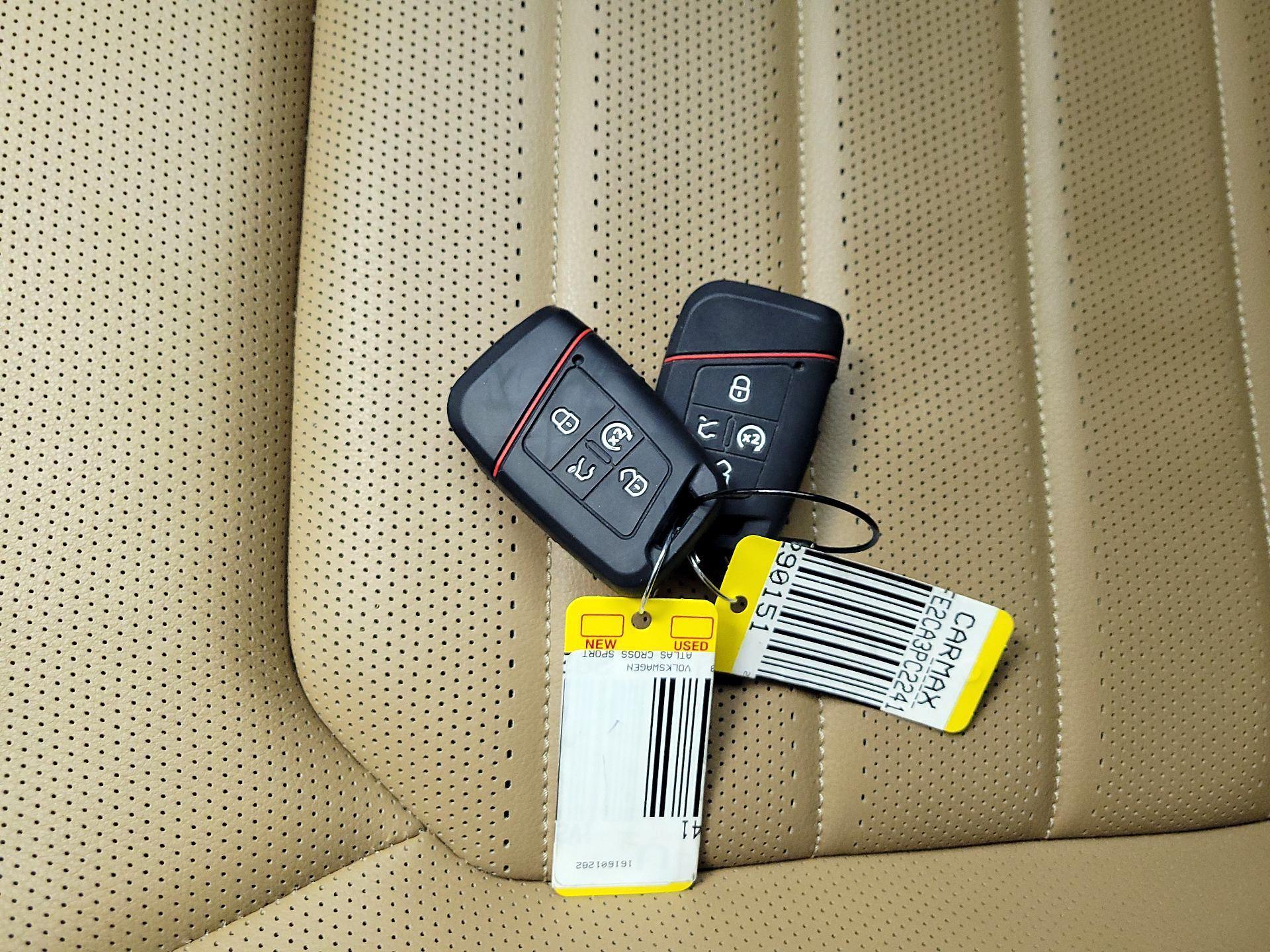 Thumbnail: 2023 Volkswagen Atlas - 20