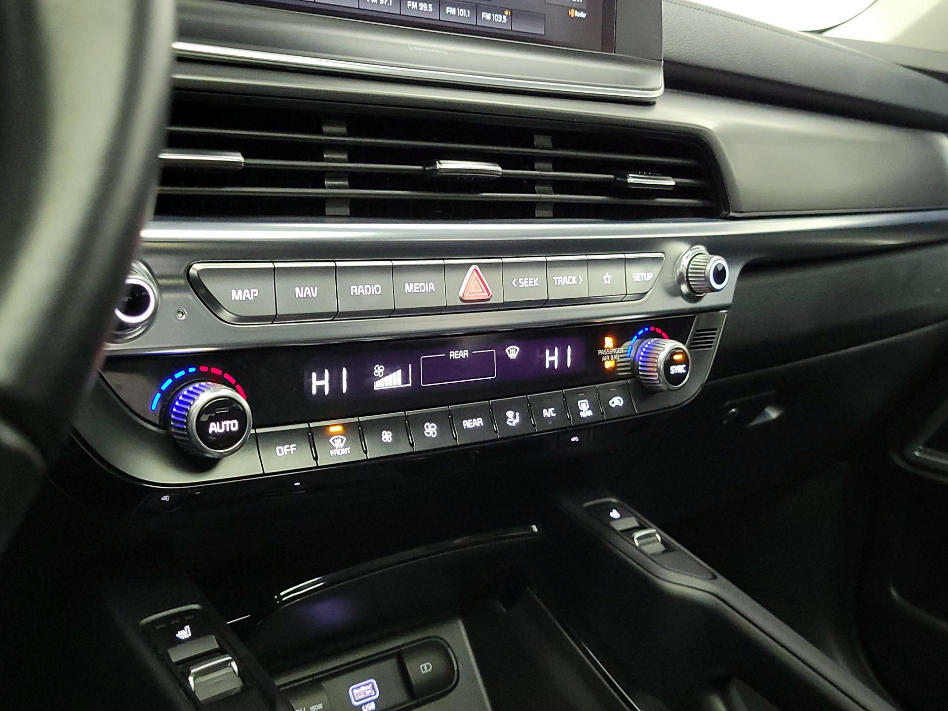 Thumbnail: 2022 Kia Telluride - 17