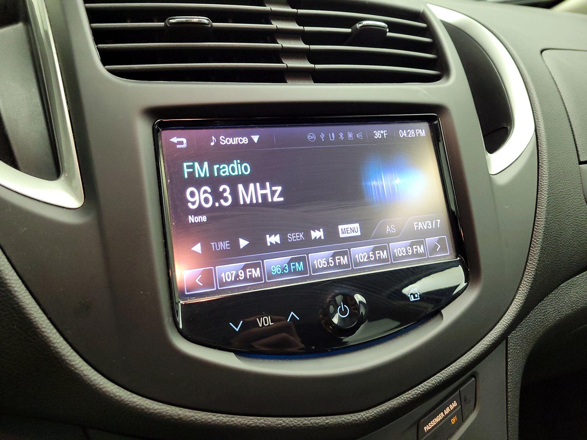 Thumbnail: 2016 Chevrolet Trax - 13