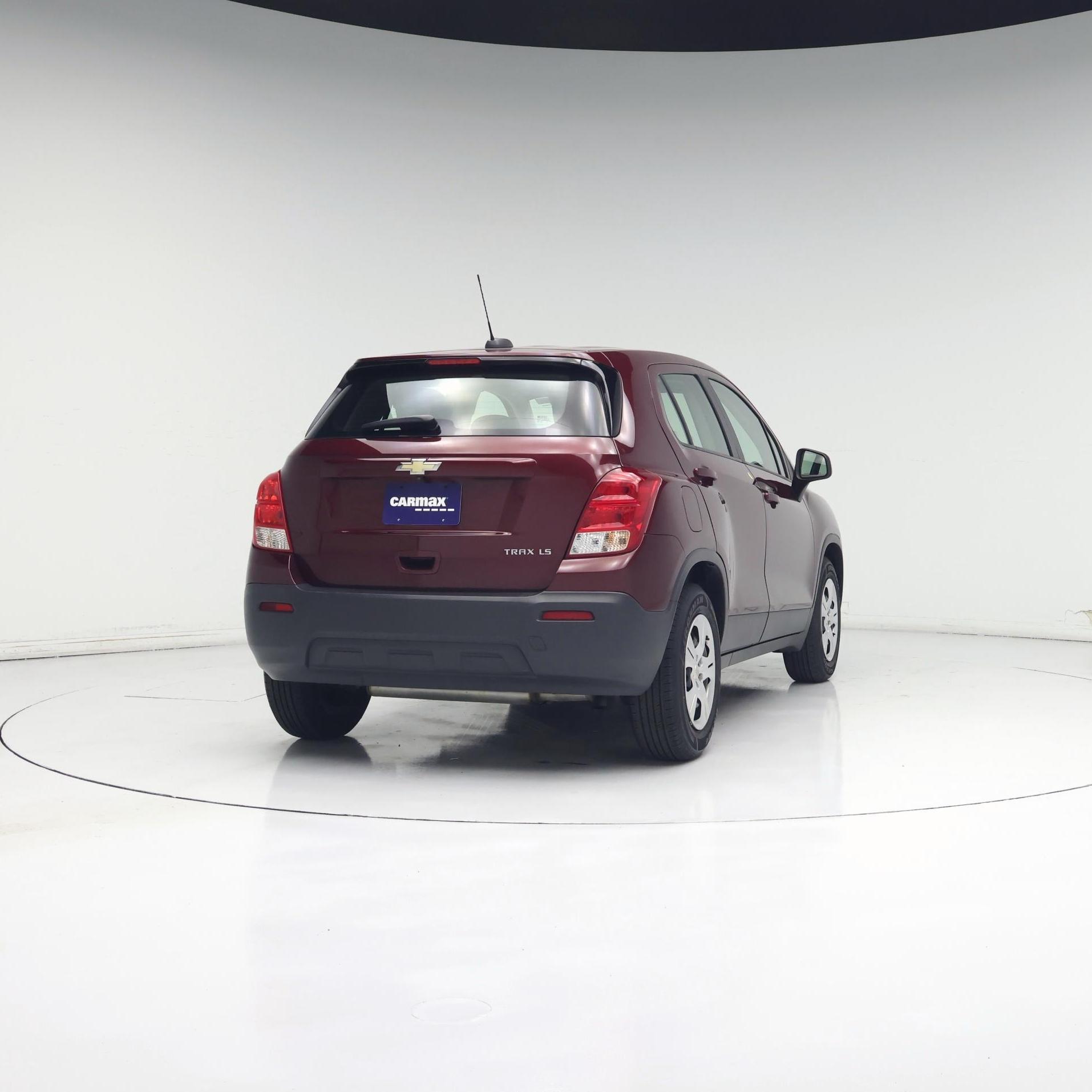 Thumbnail: 2016 Chevrolet Trax - 2