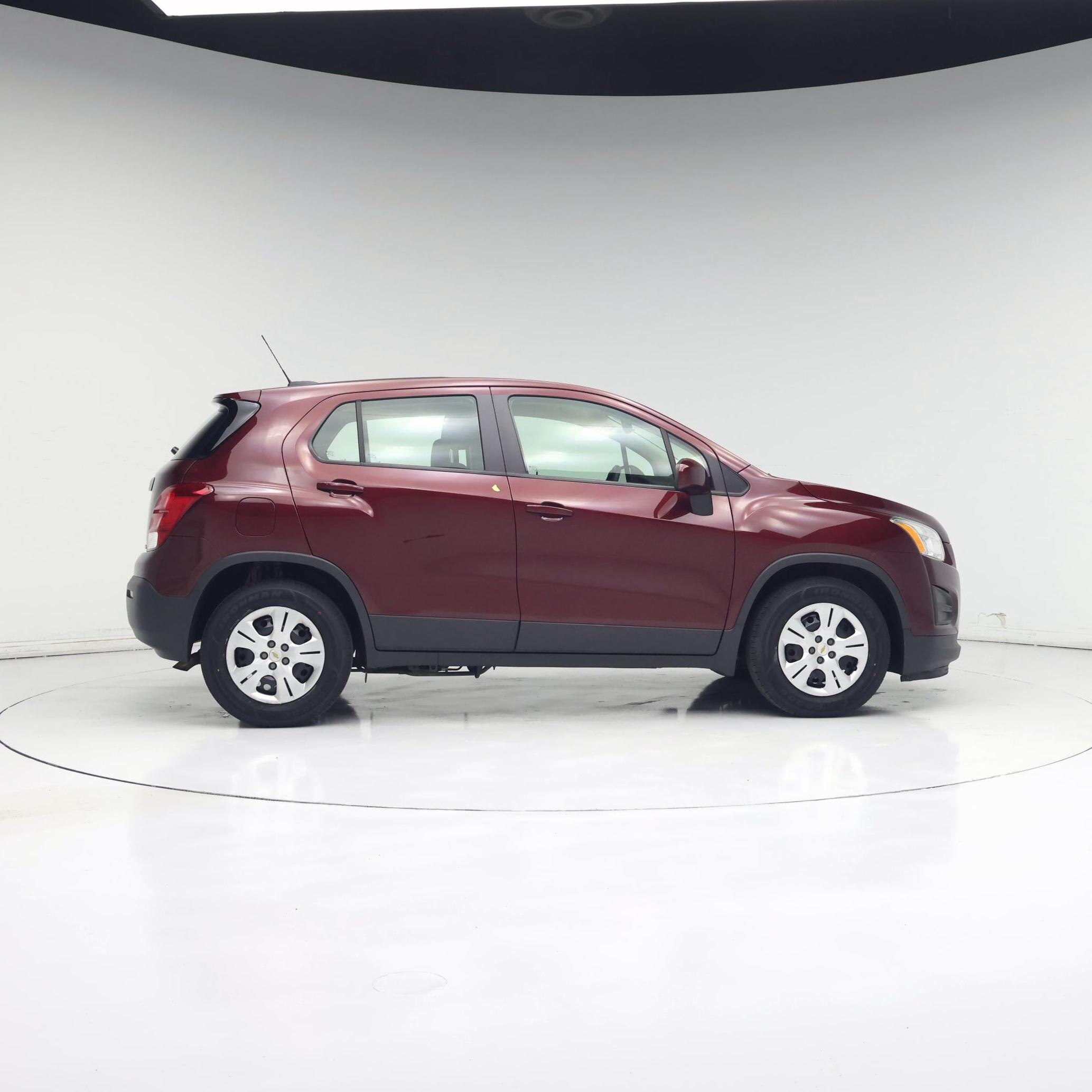 Thumbnail: 2016 Chevrolet Trax - 8
