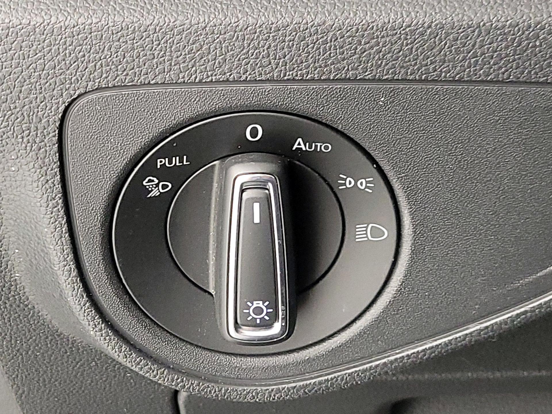 Thumbnail: 2020 Volkswagen Atlas - 13