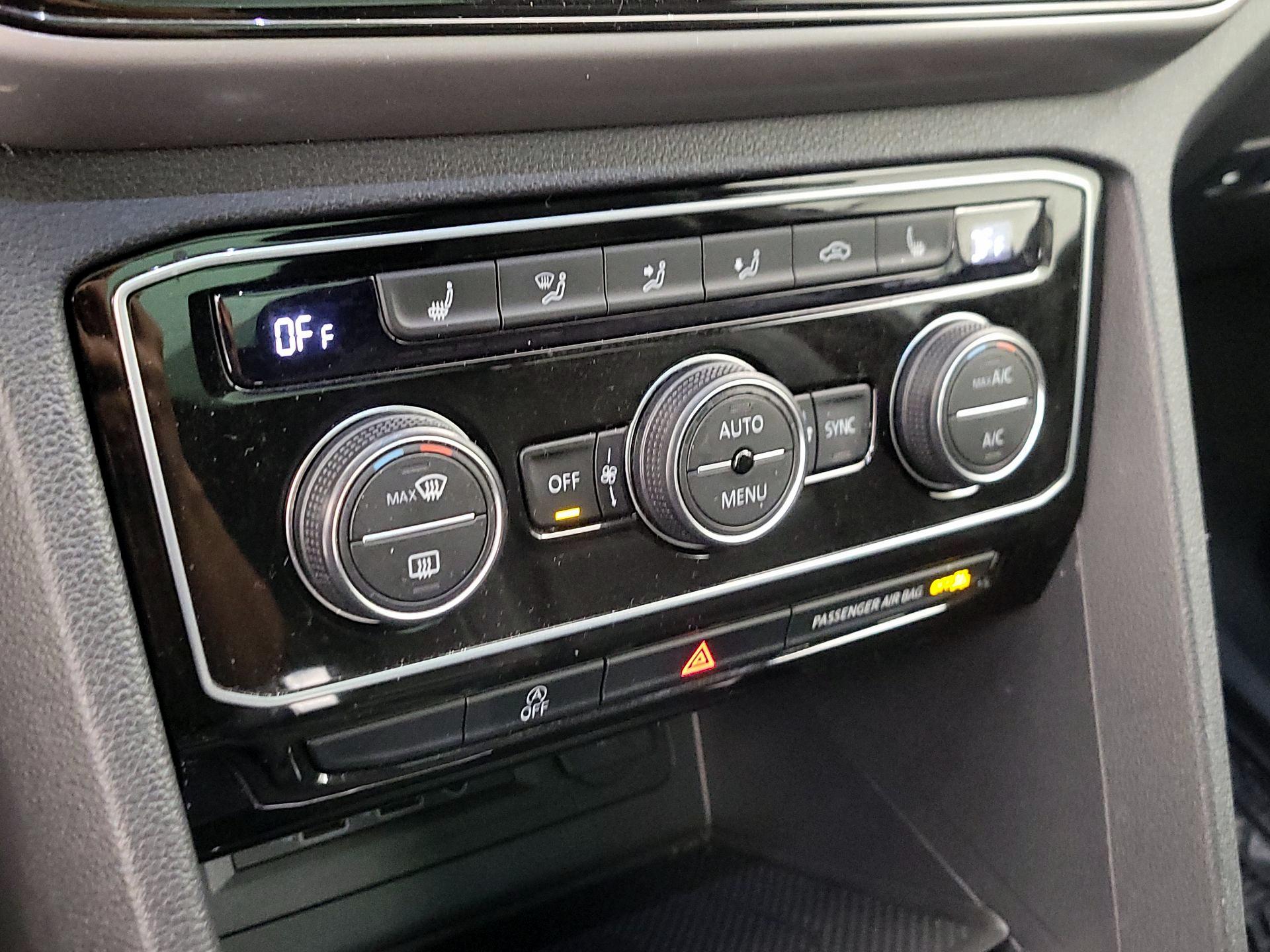 Thumbnail: 2020 Volkswagen Atlas - 16