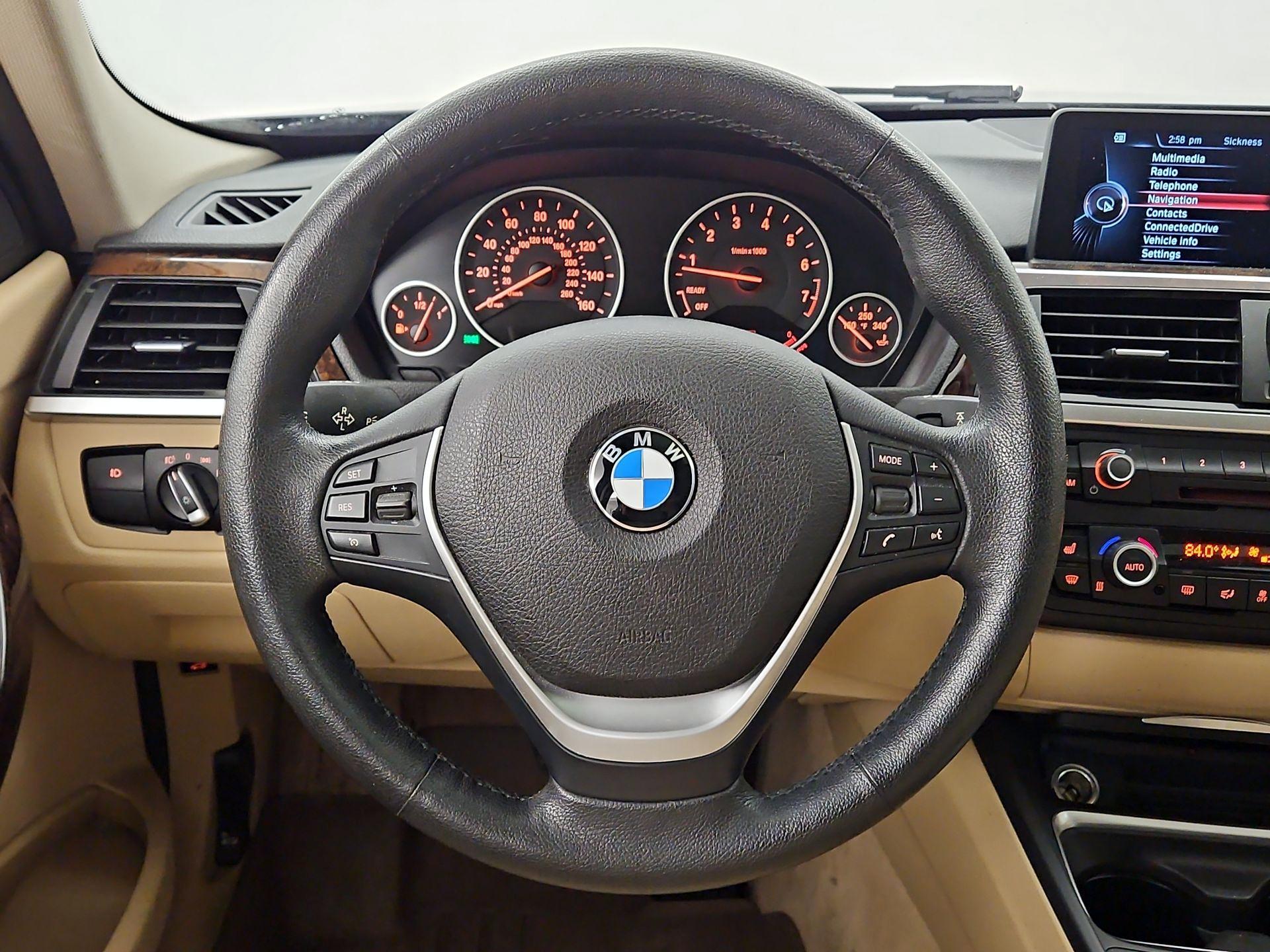 Thumbnail: 2015 BMW 3 Series - 10