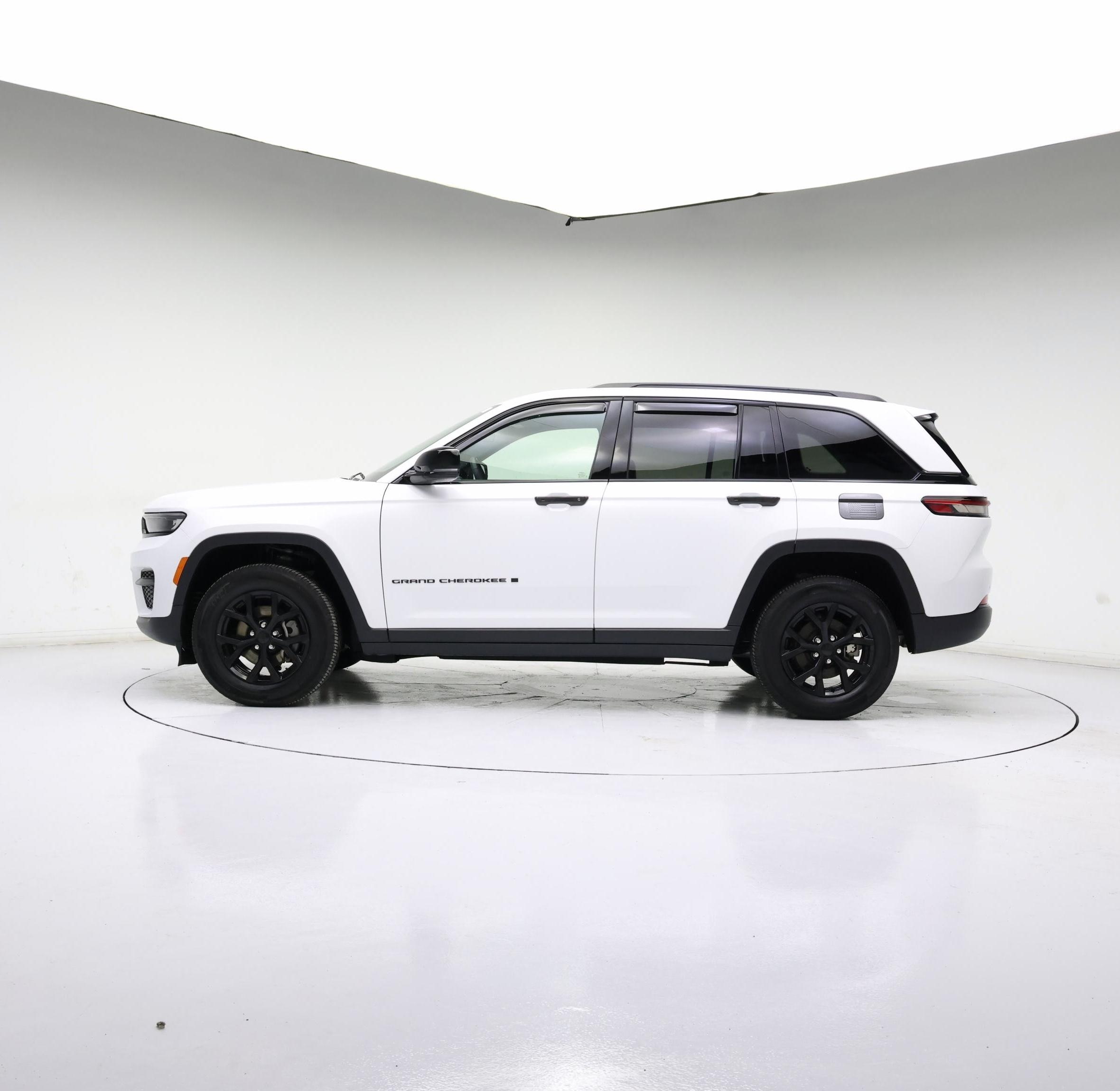 Thumbnail: 2024 Jeep Grand Cherokee - 3