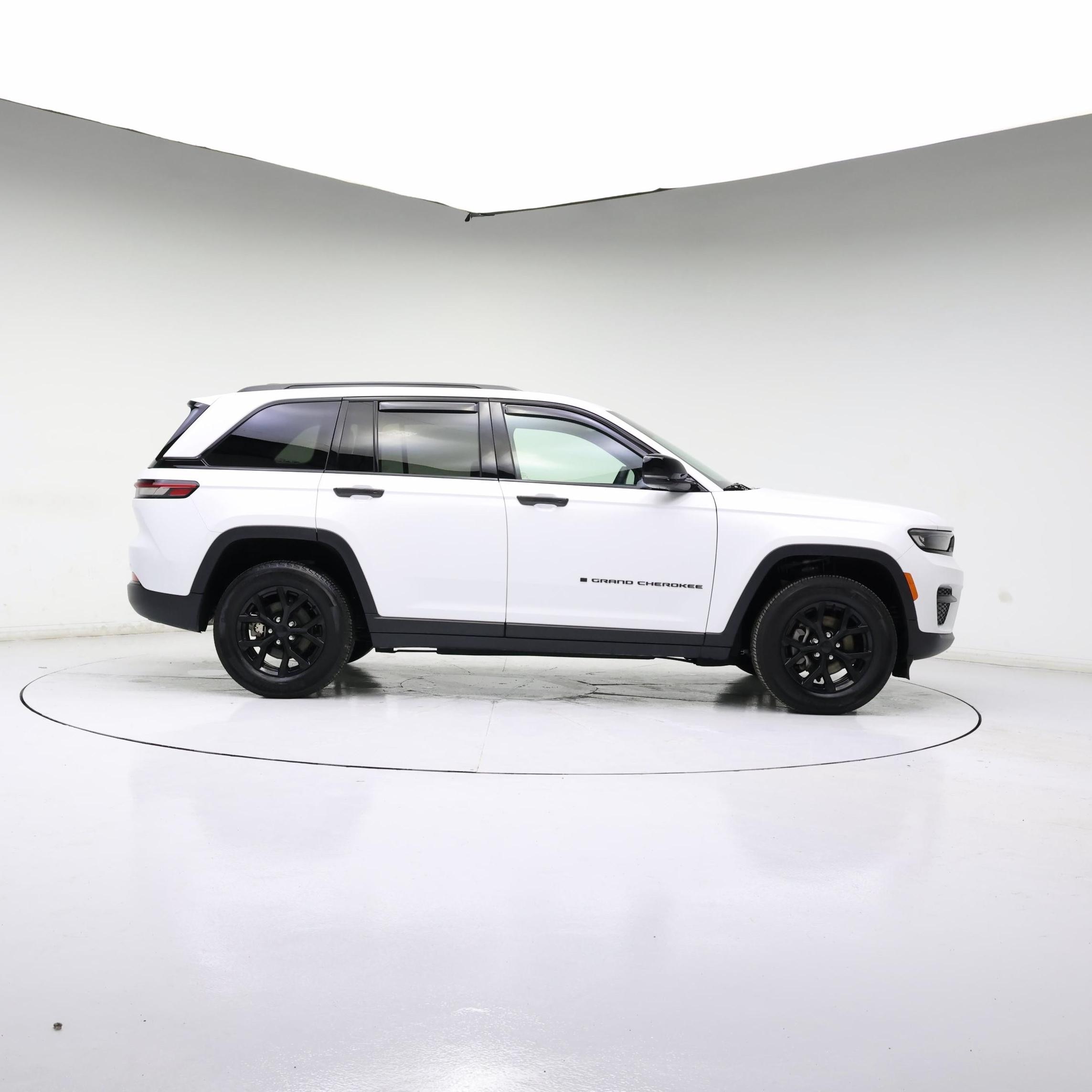 Thumbnail: 2024 Jeep Grand Cherokee - 7
