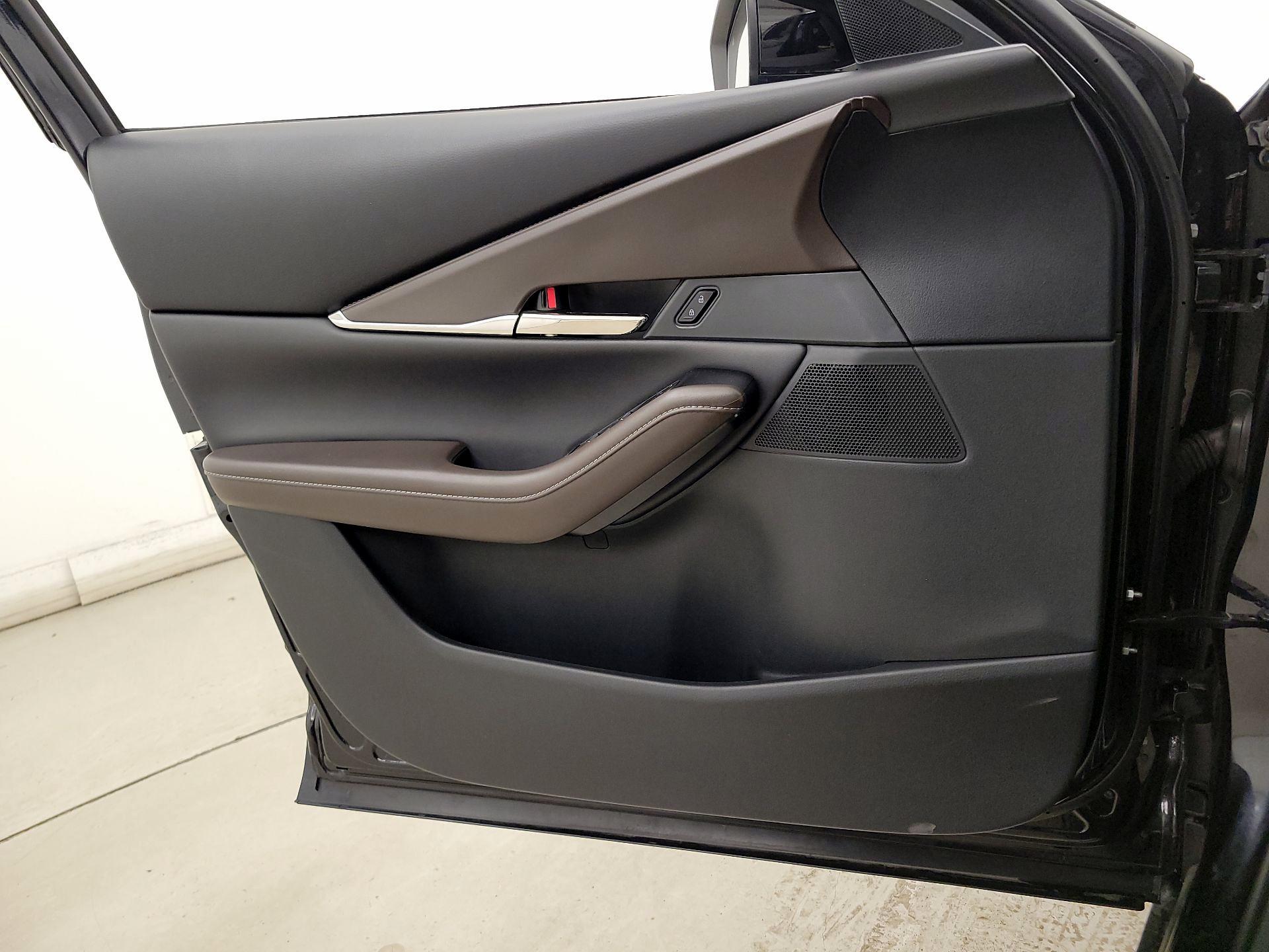 Thumbnail: 2023 Mazda CX-30 - 12