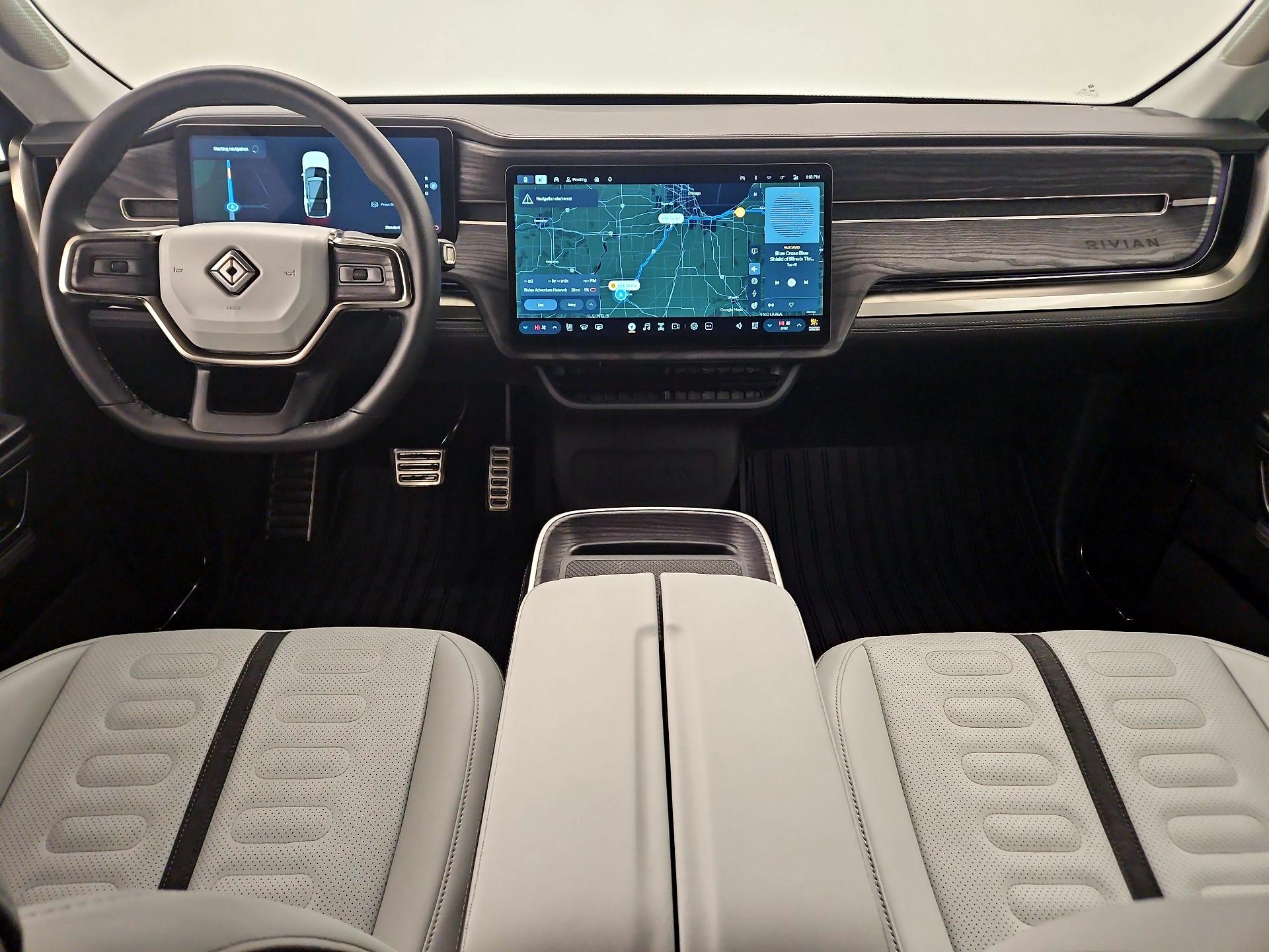 Thumbnail: 2023 Rivian R1S - 9