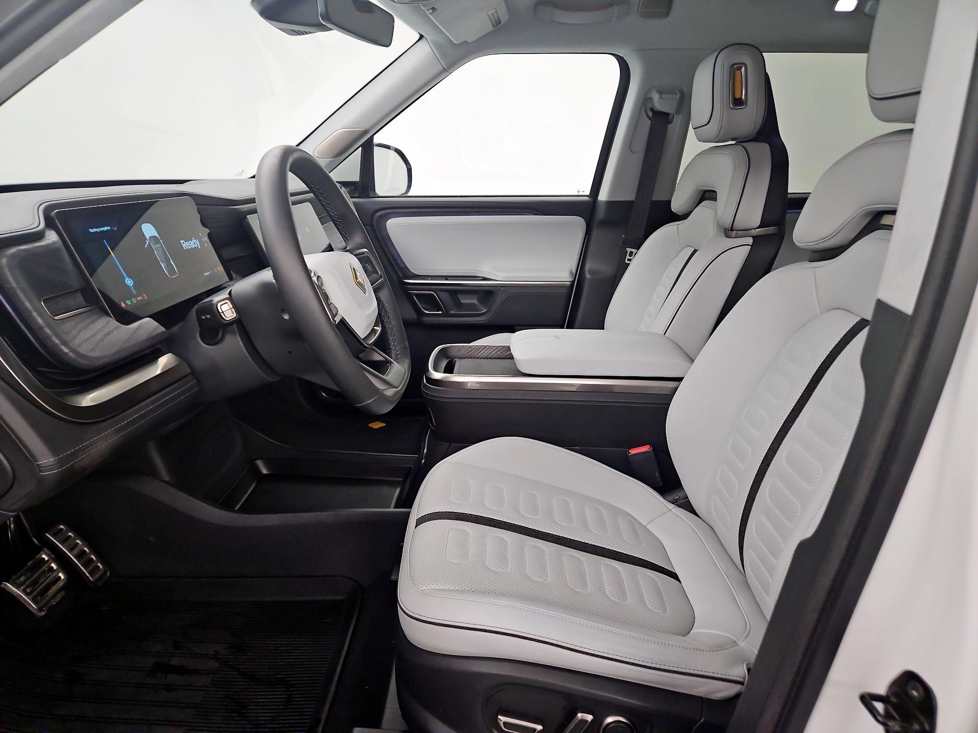 Thumbnail: 2023 Rivian R1S - 11