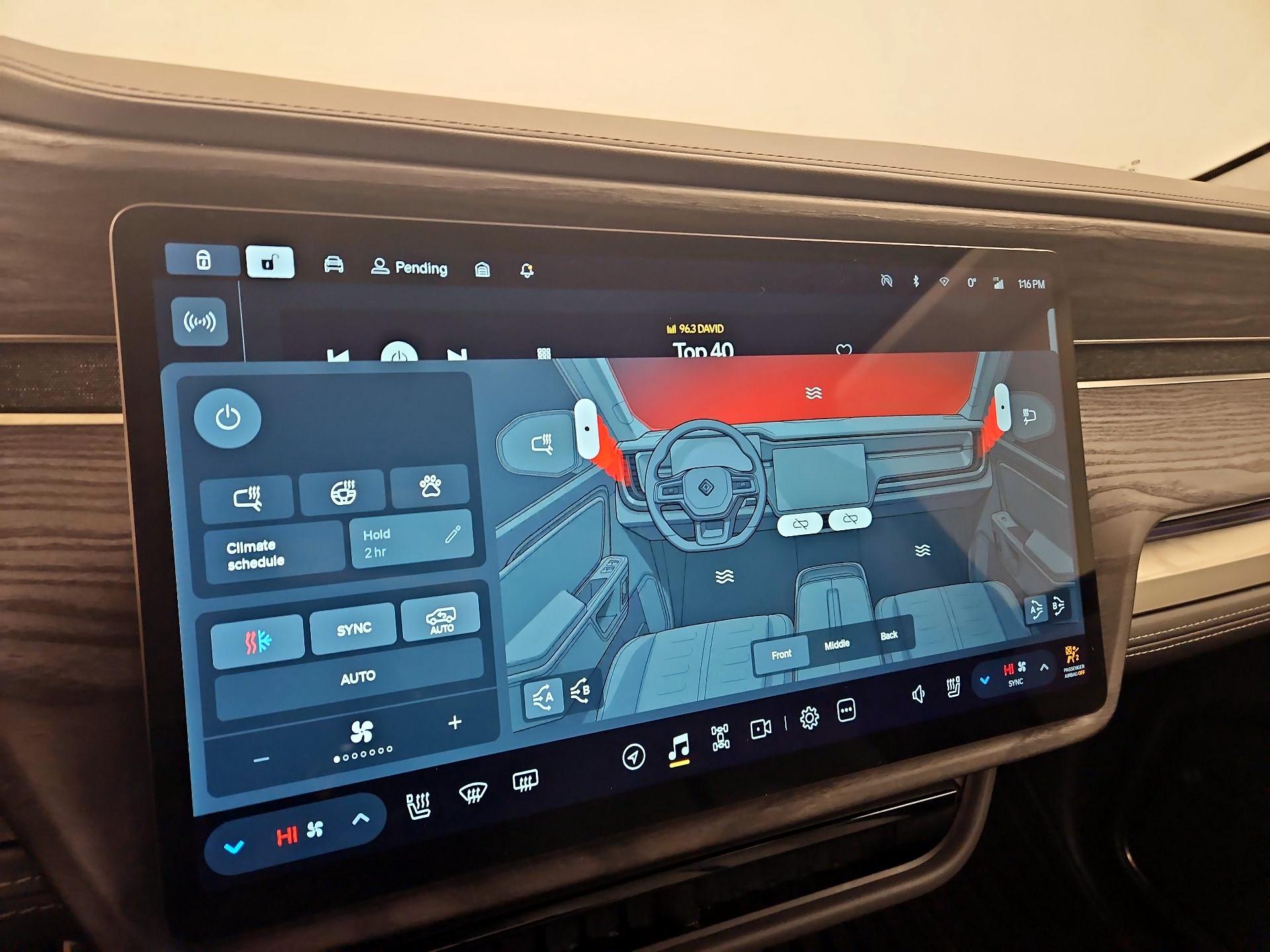 Thumbnail: 2023 Rivian R1S - 16