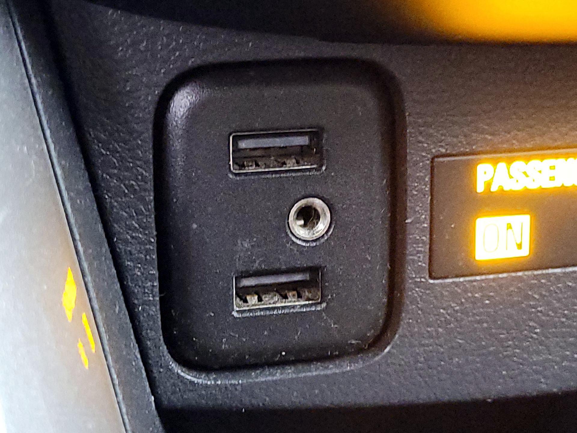 Thumbnail: 2020 Chevrolet Trax - 18