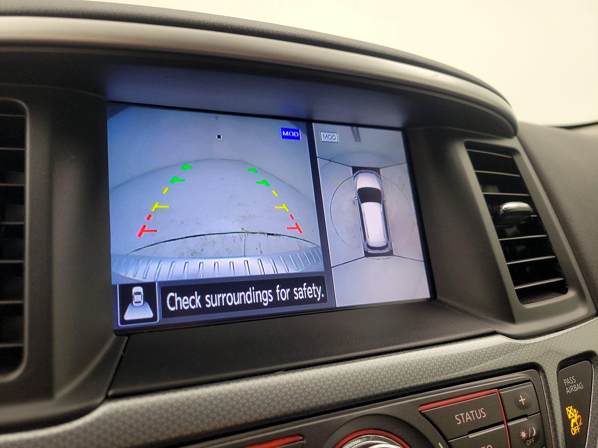 Thumbnail: 2017 Nissan Pathfinder - 15