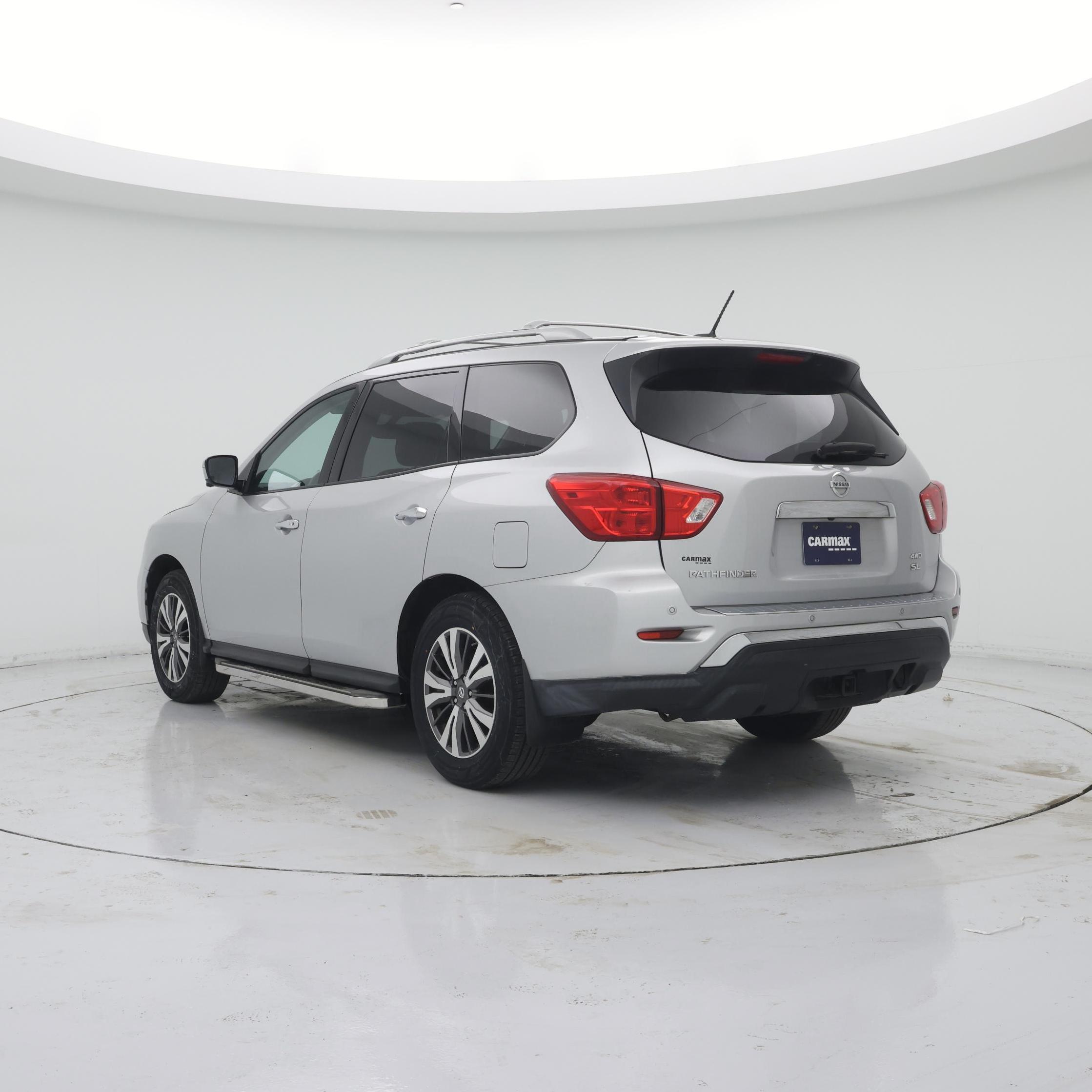 Thumbnail: 2017 Nissan Pathfinder - 2