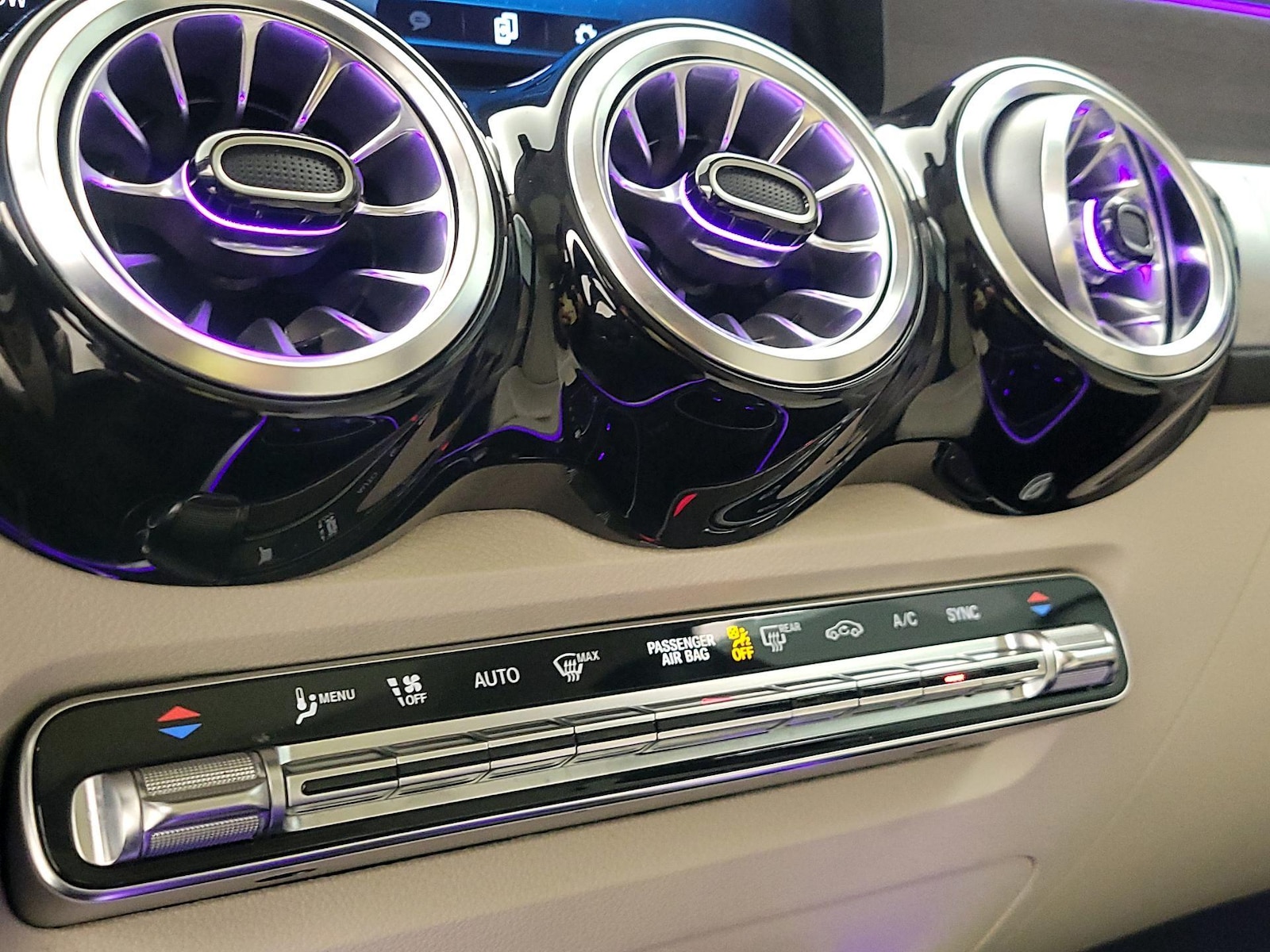 2023 Mercedes-Benz GLB Base - Photo 17