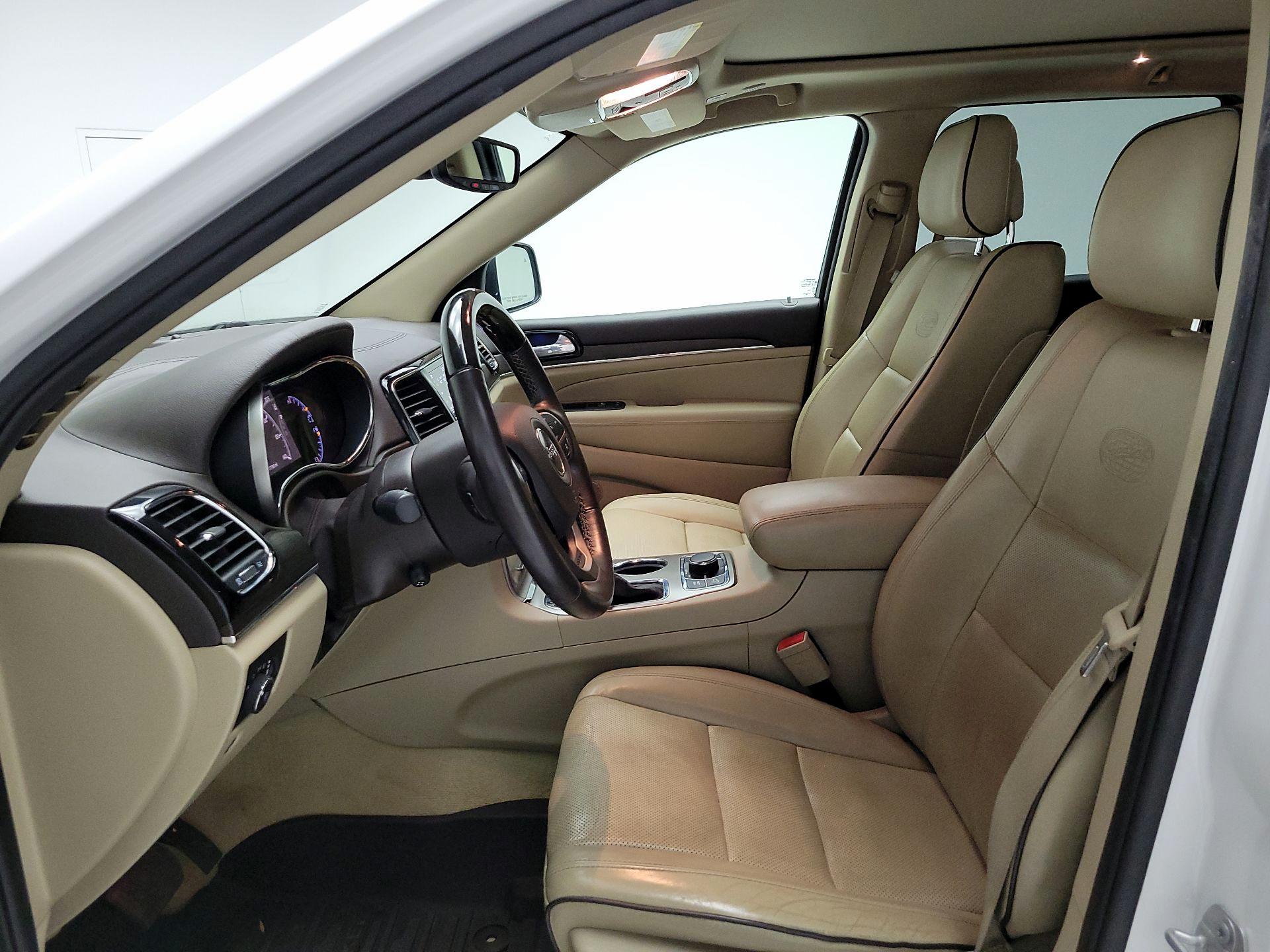 Thumbnail: 2021 Jeep Grand Cherokee - 11