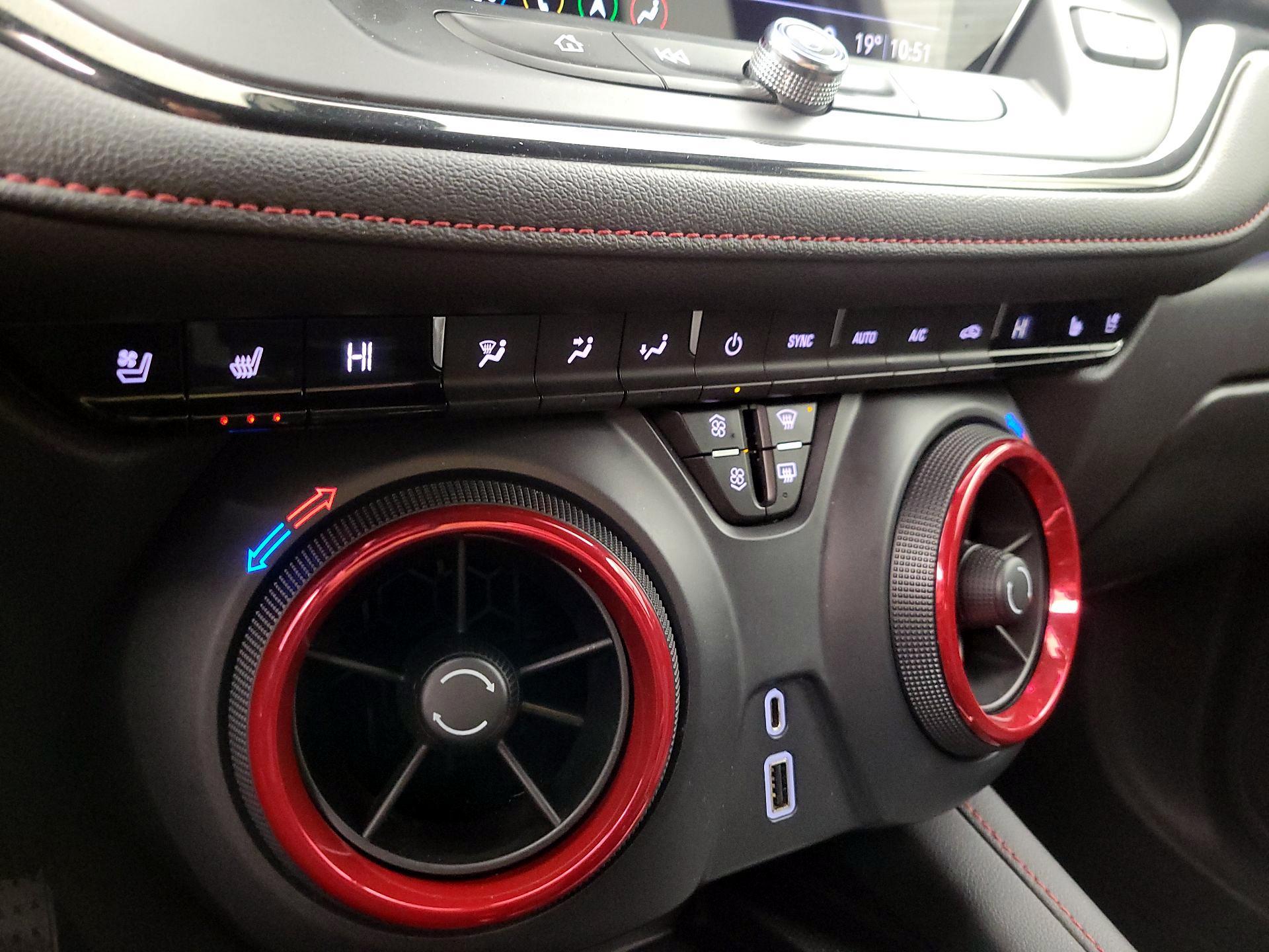 Thumbnail: 2019 Chevrolet Blazer - 17